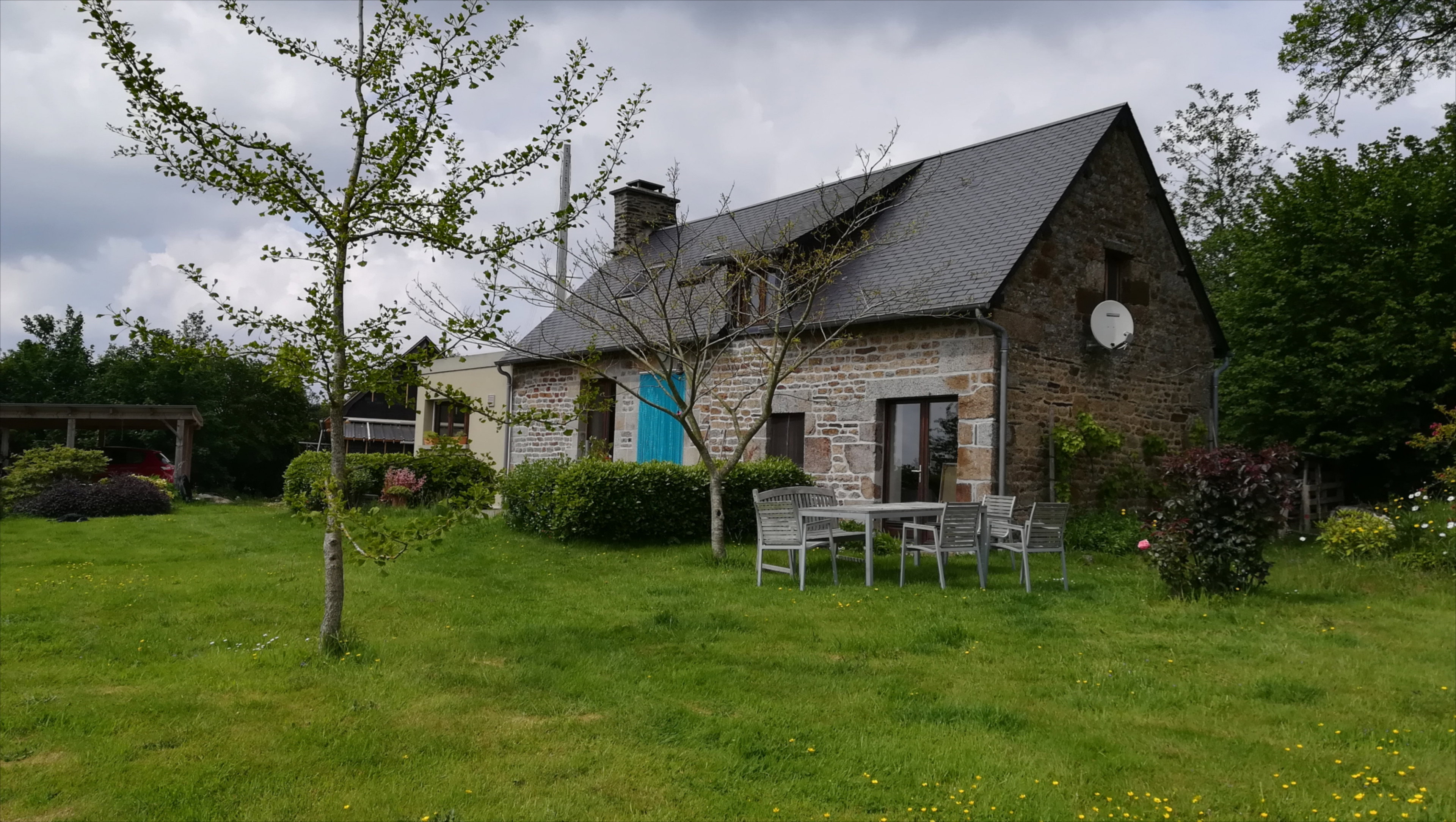 Casa nella natura a Saint-Laurent-de-Cuves
