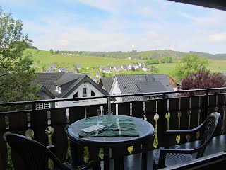 - image: 6