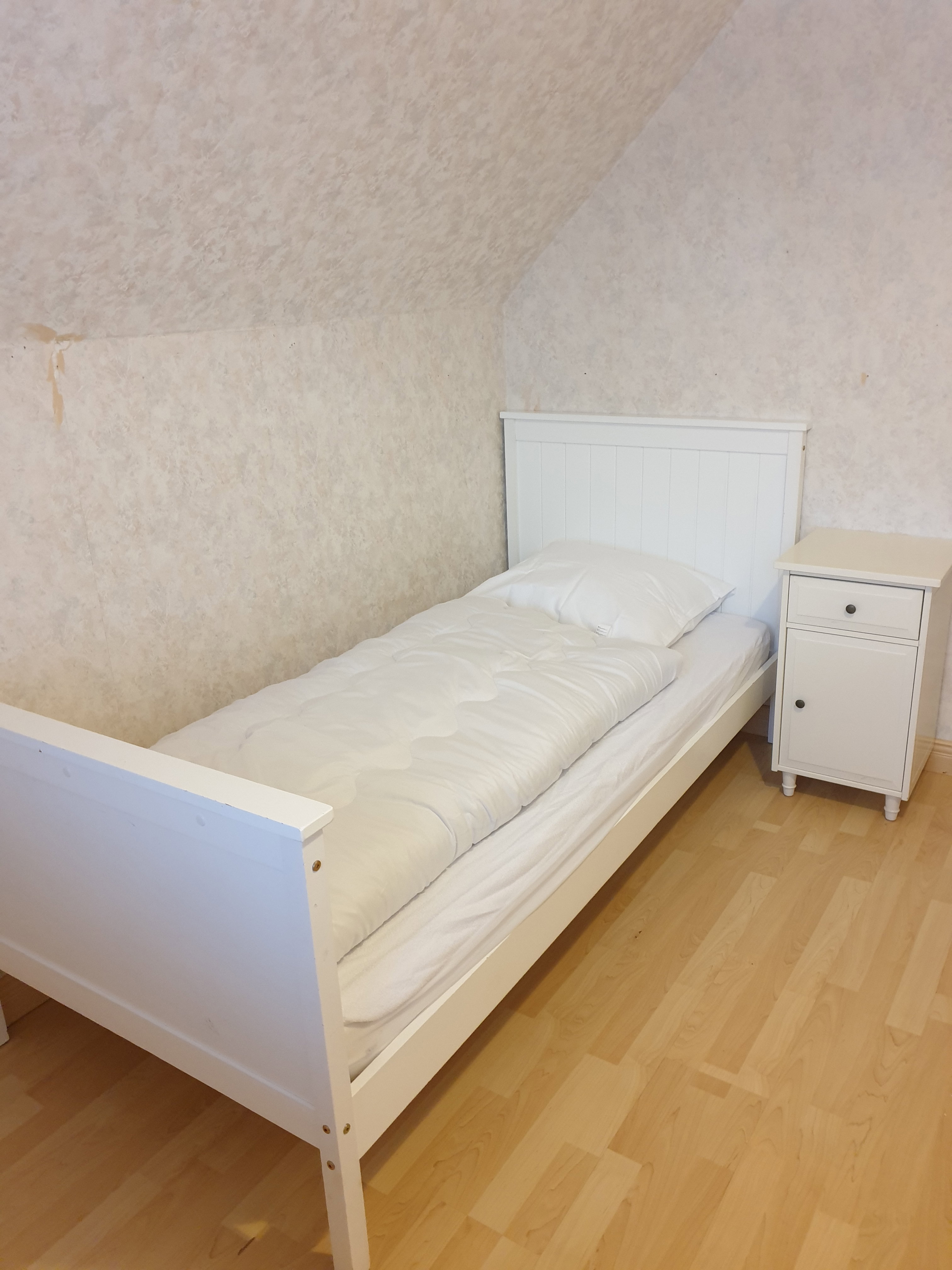- image: 26