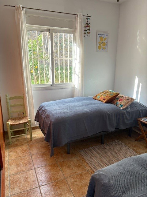 - image: 40