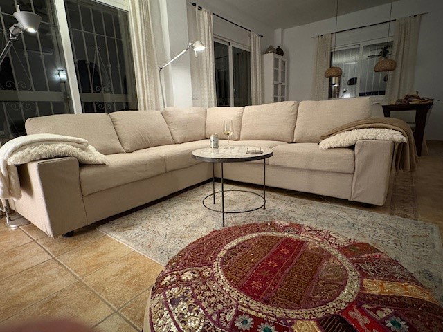 - image: 26