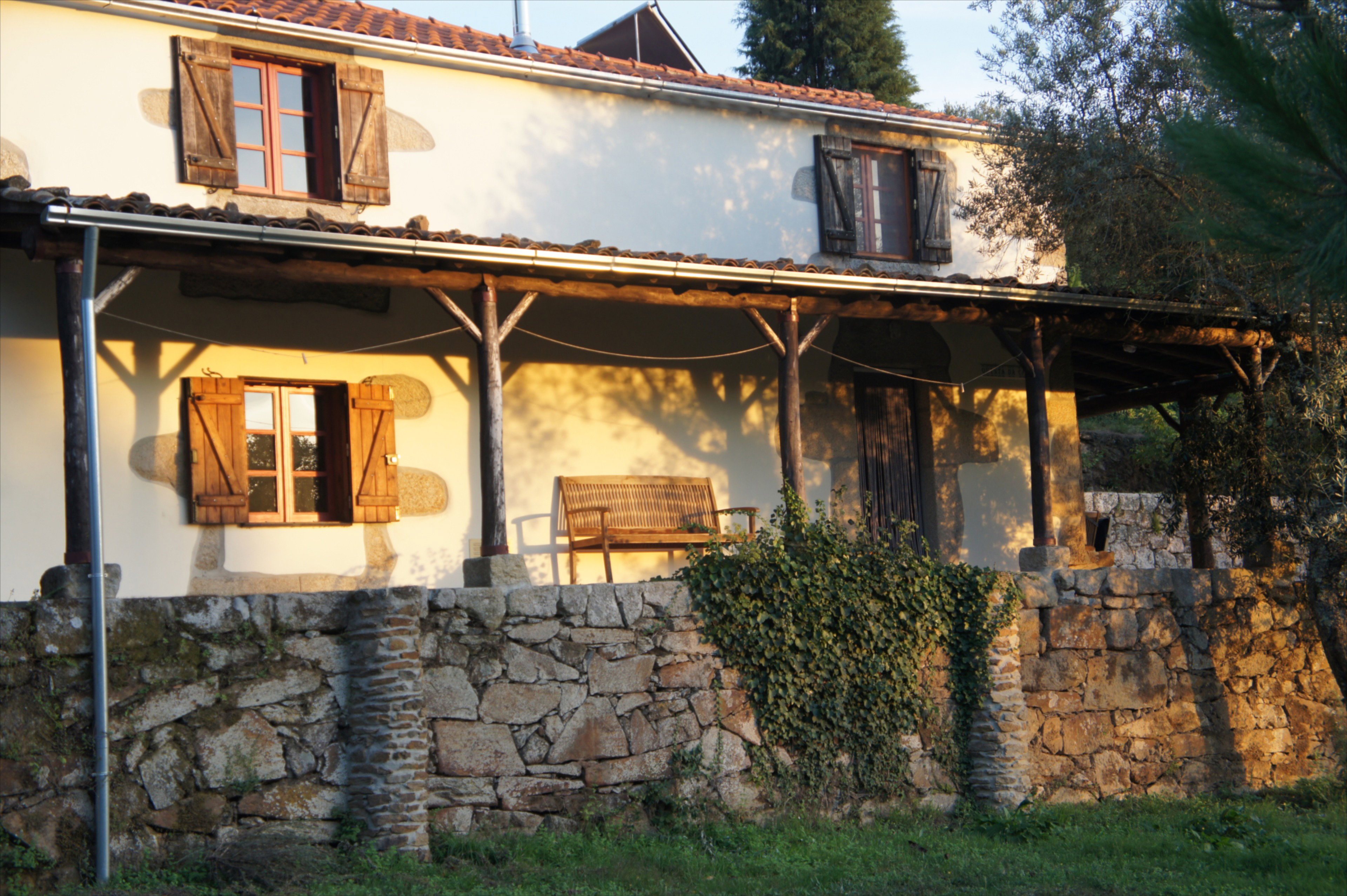 Casa nella natura a vila pouca da  beira