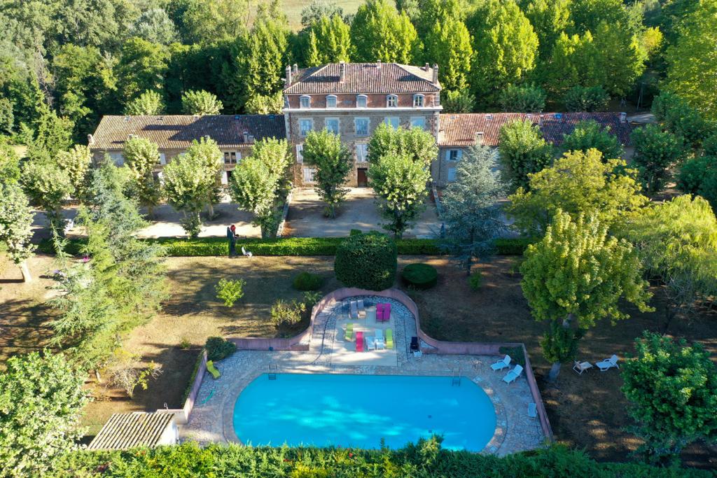 Nature house in Rustrel