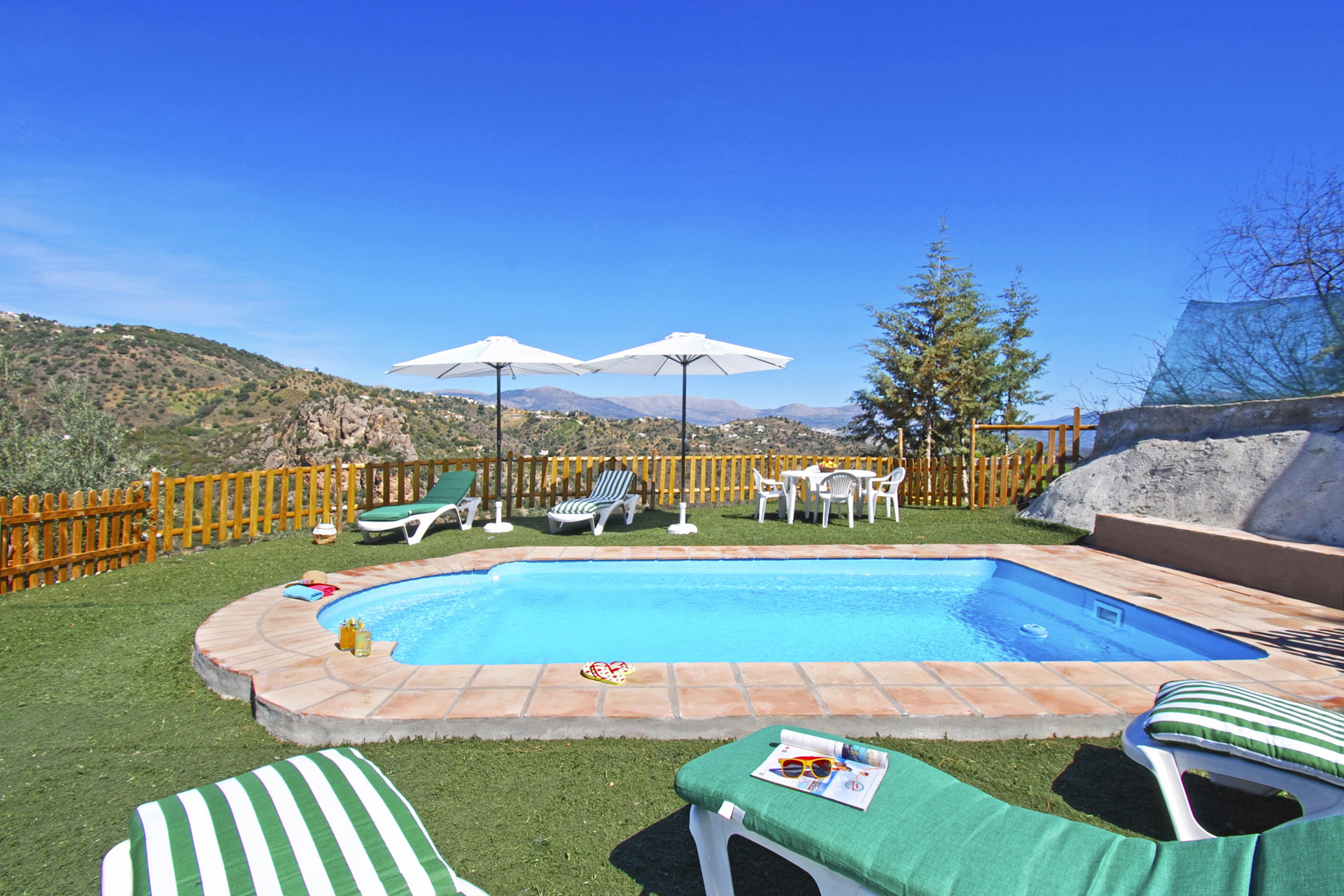 Nature house in Comares
