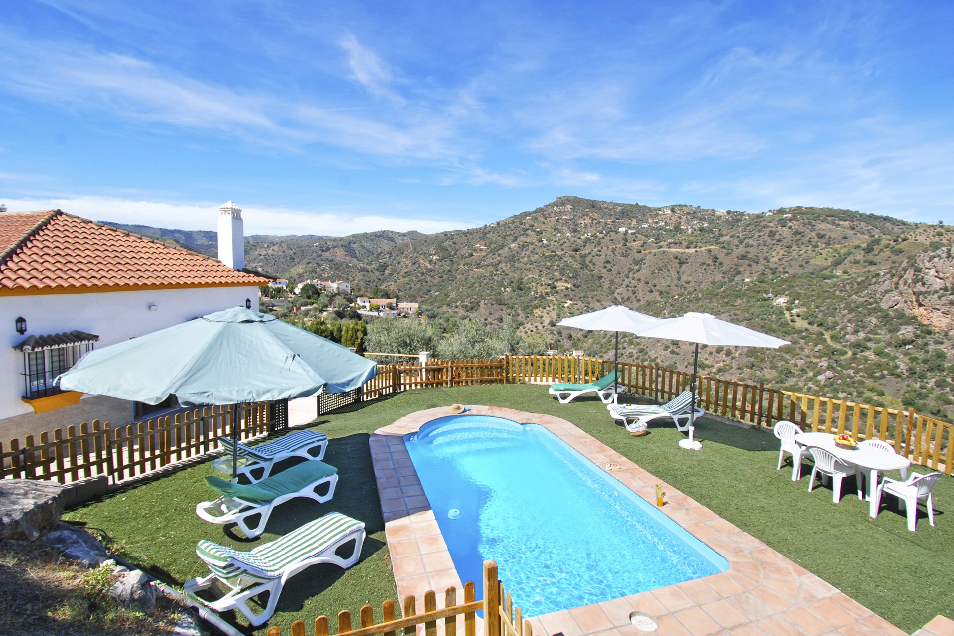Nature house in Comares