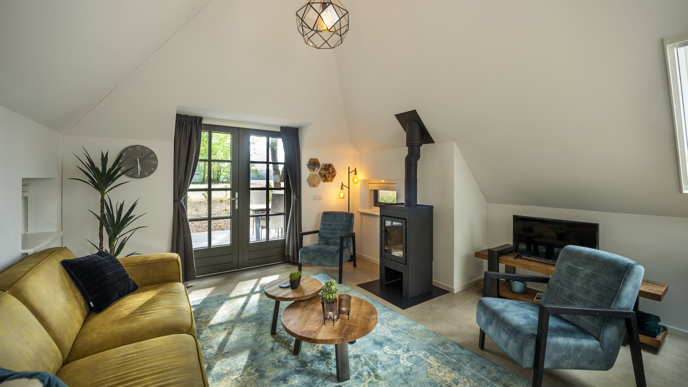 - image: 17