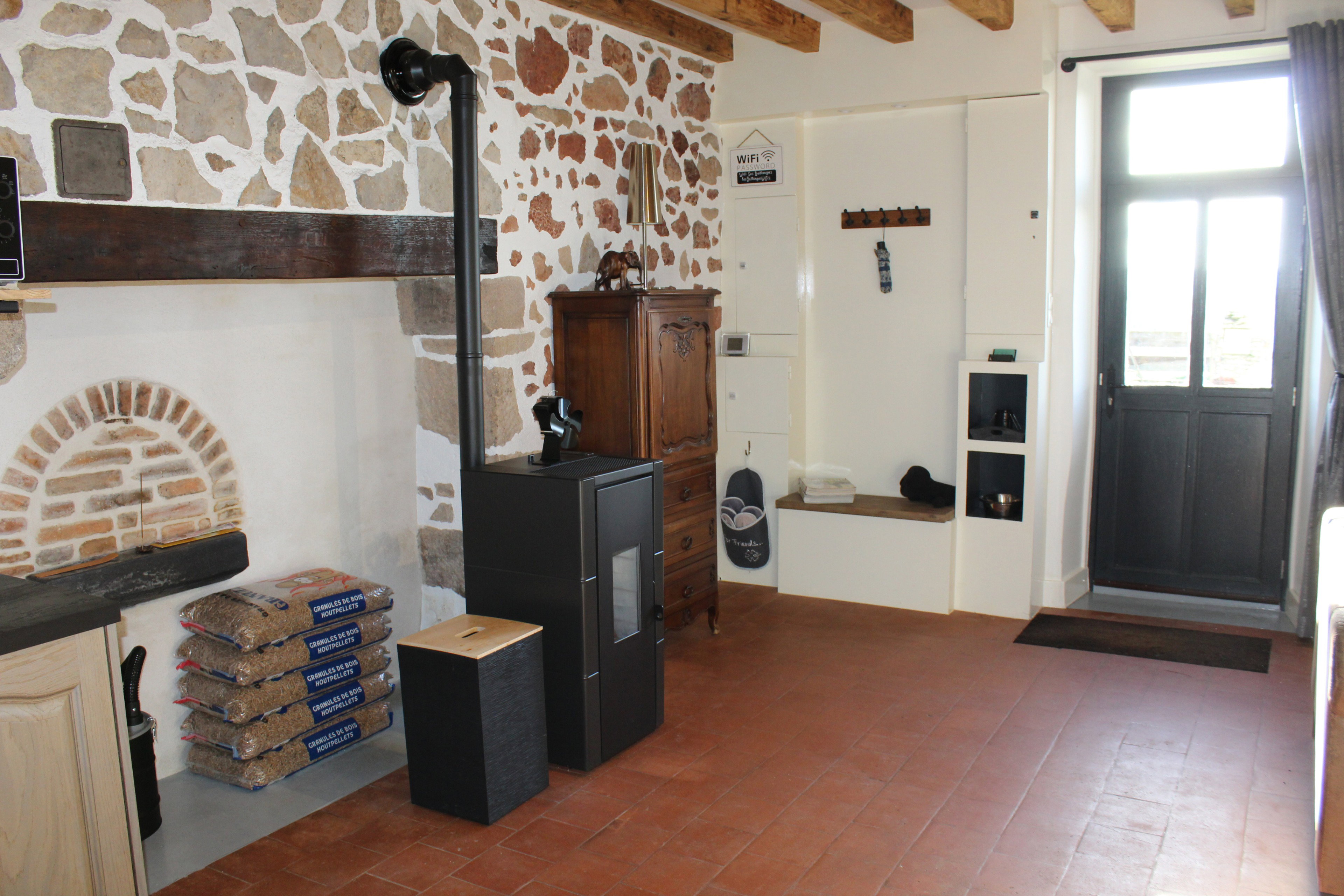 - image: 11