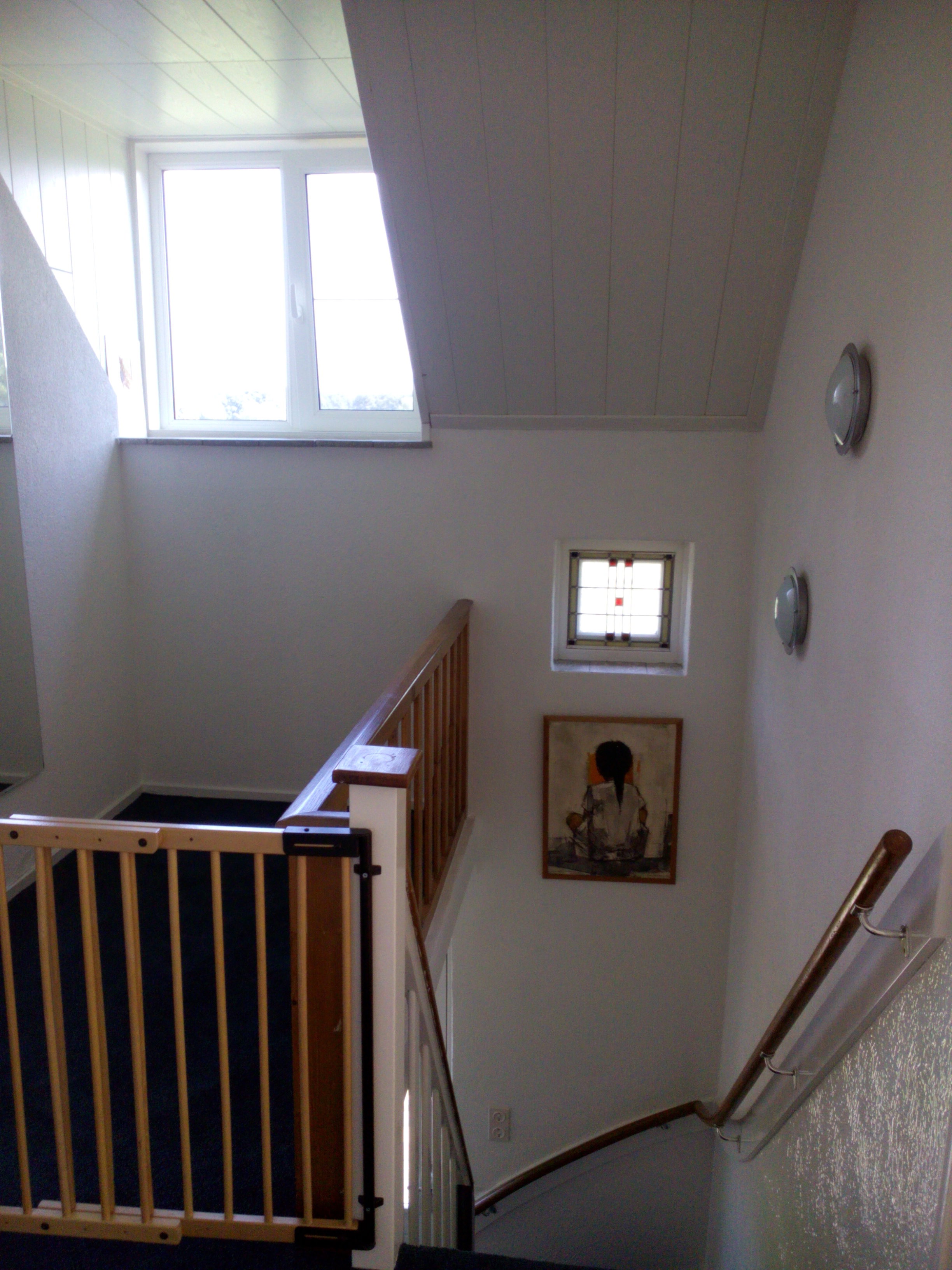 - image: 16