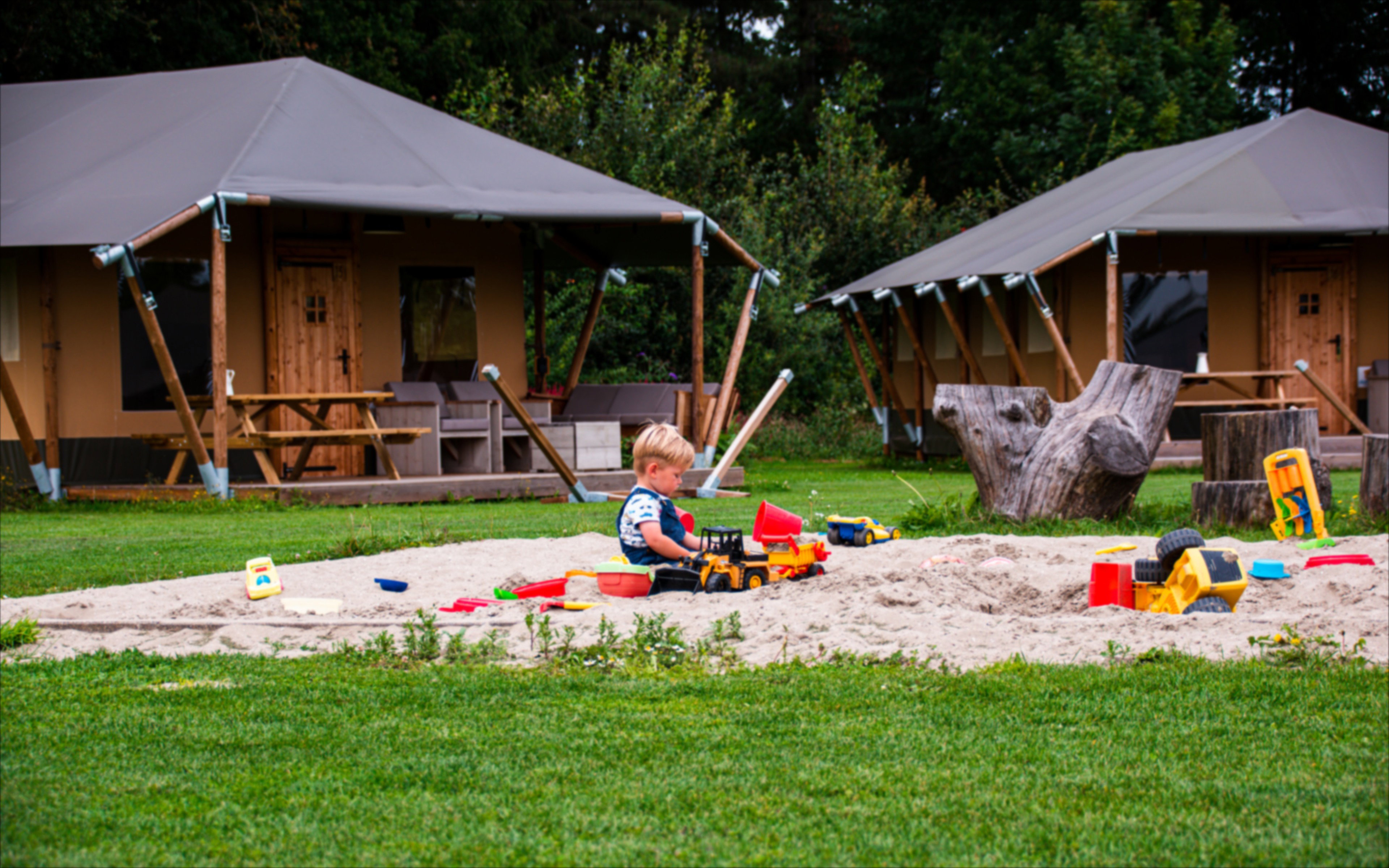 Naturhäuschen in Alphen