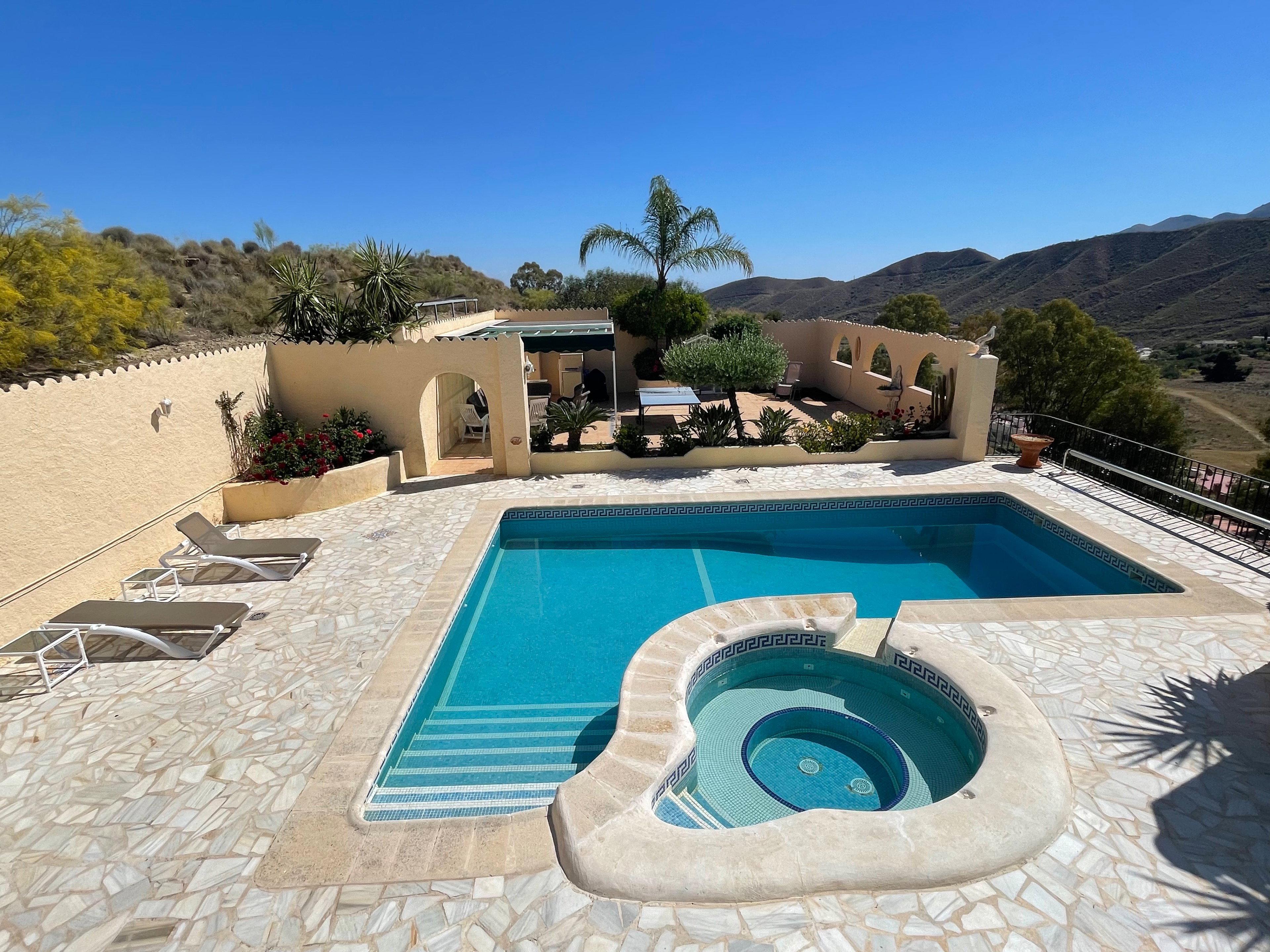 Casa nella natura a Turre