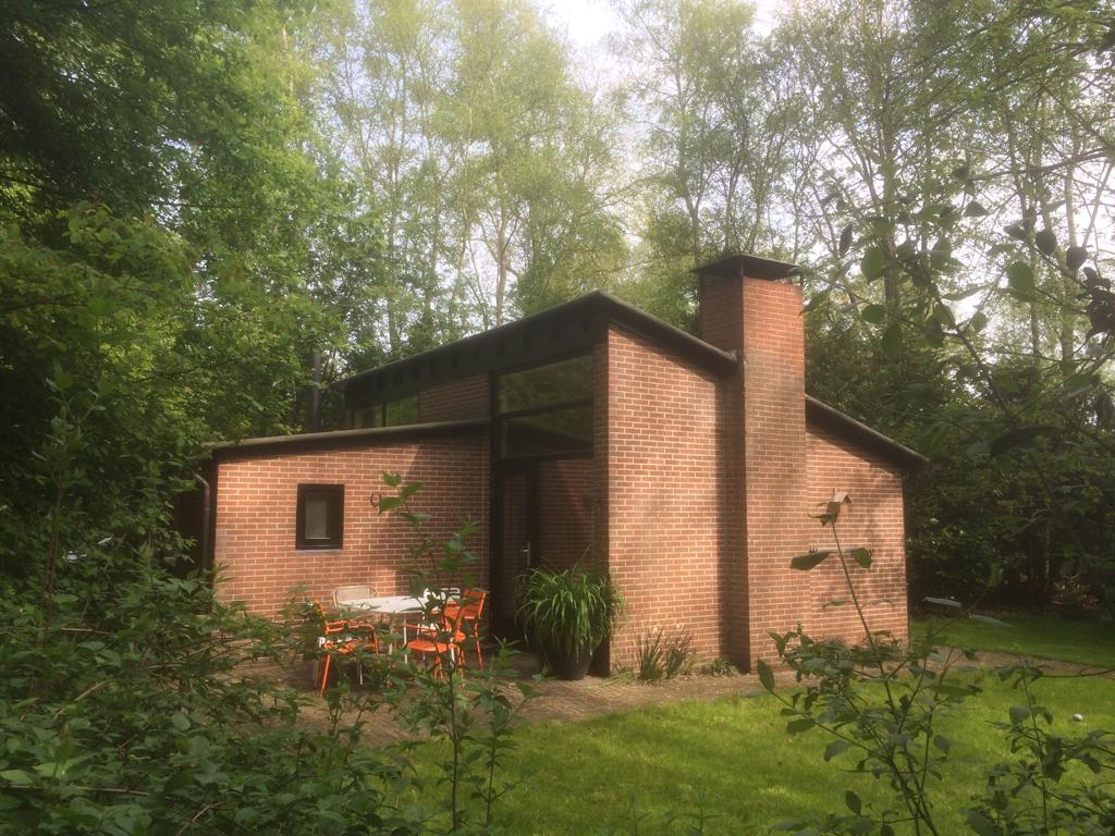 Naturhäuschen in Ruinen