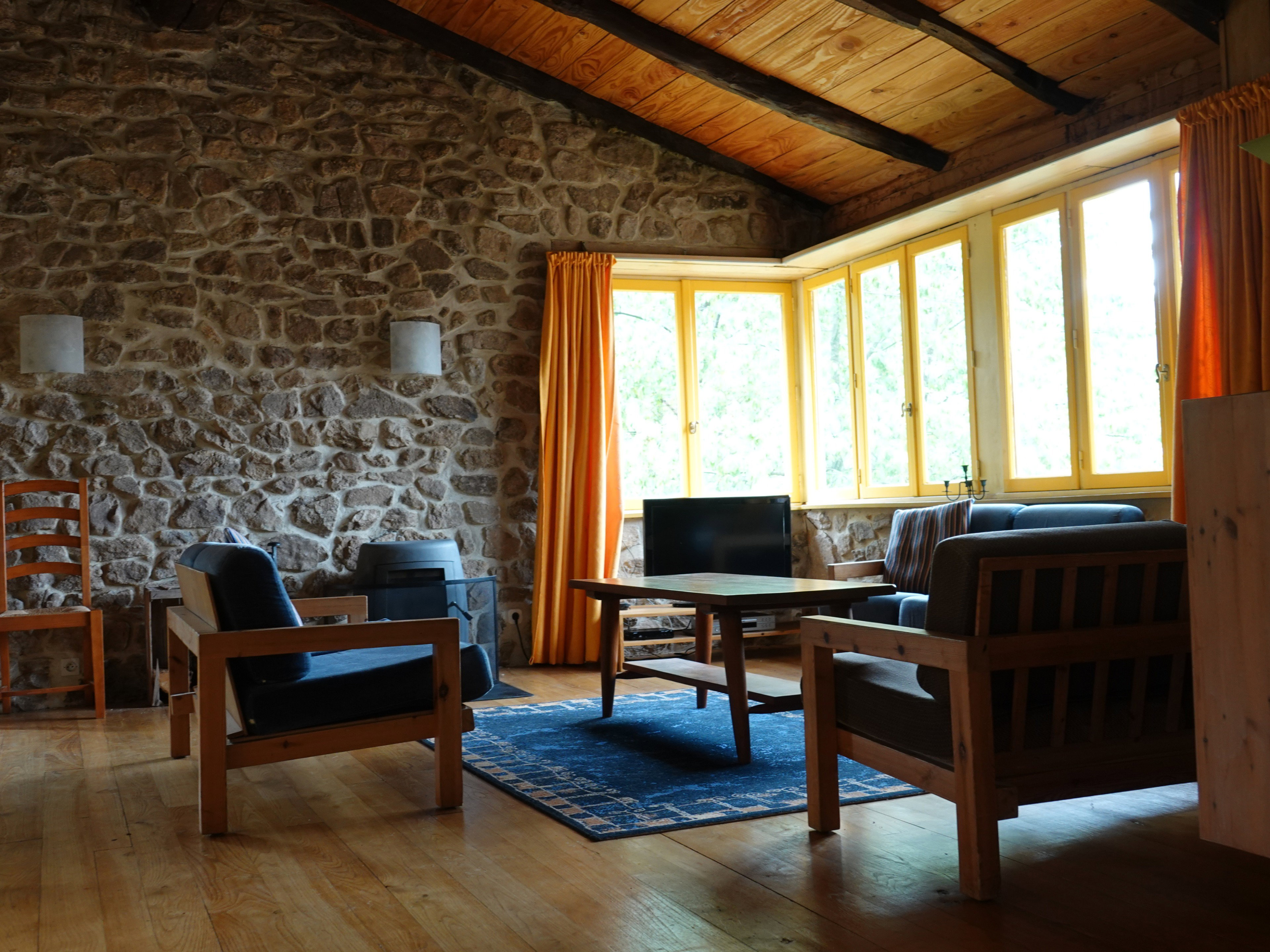 Casa nella natura a DESAIGNES