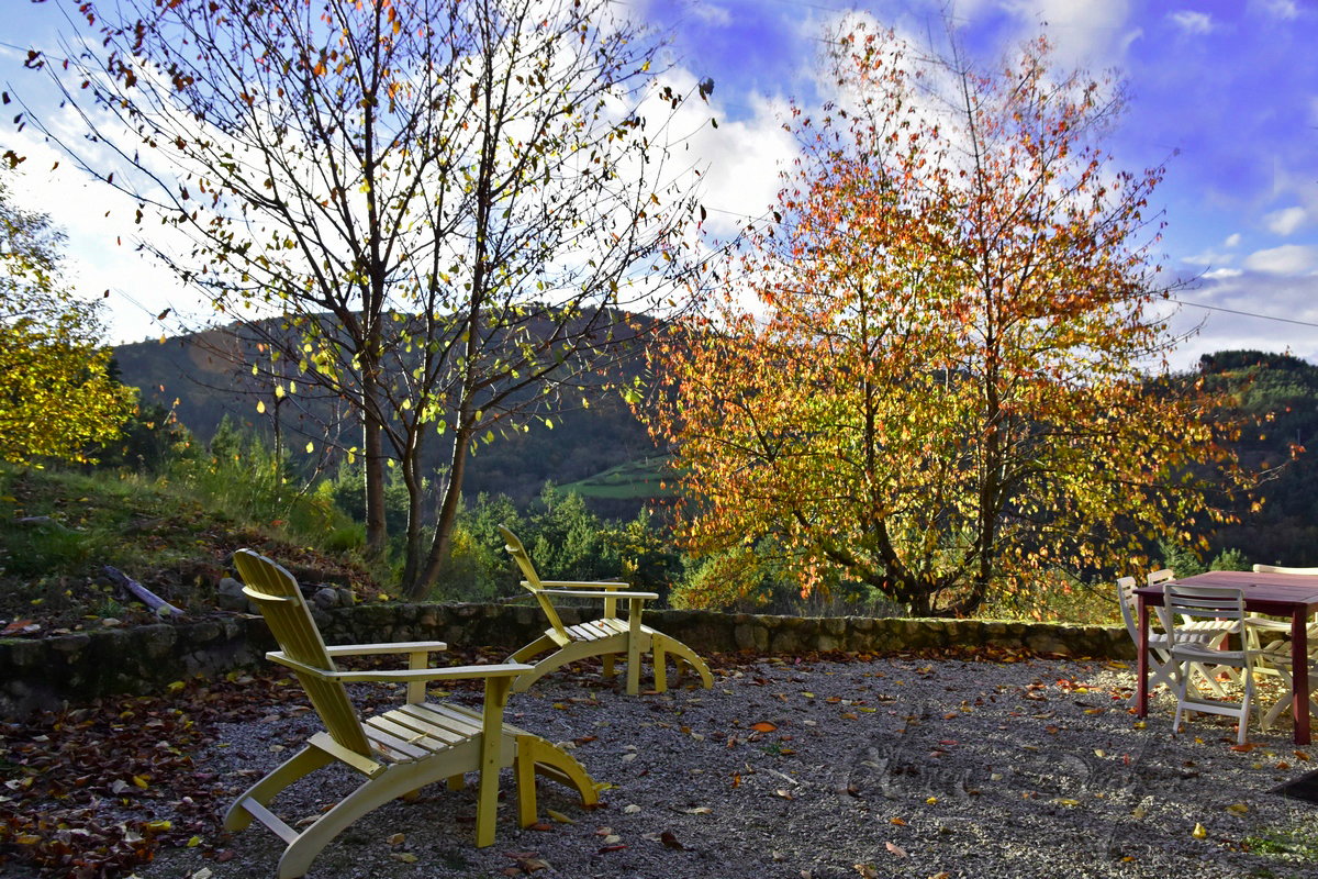 Casa nella natura a DESAIGNES