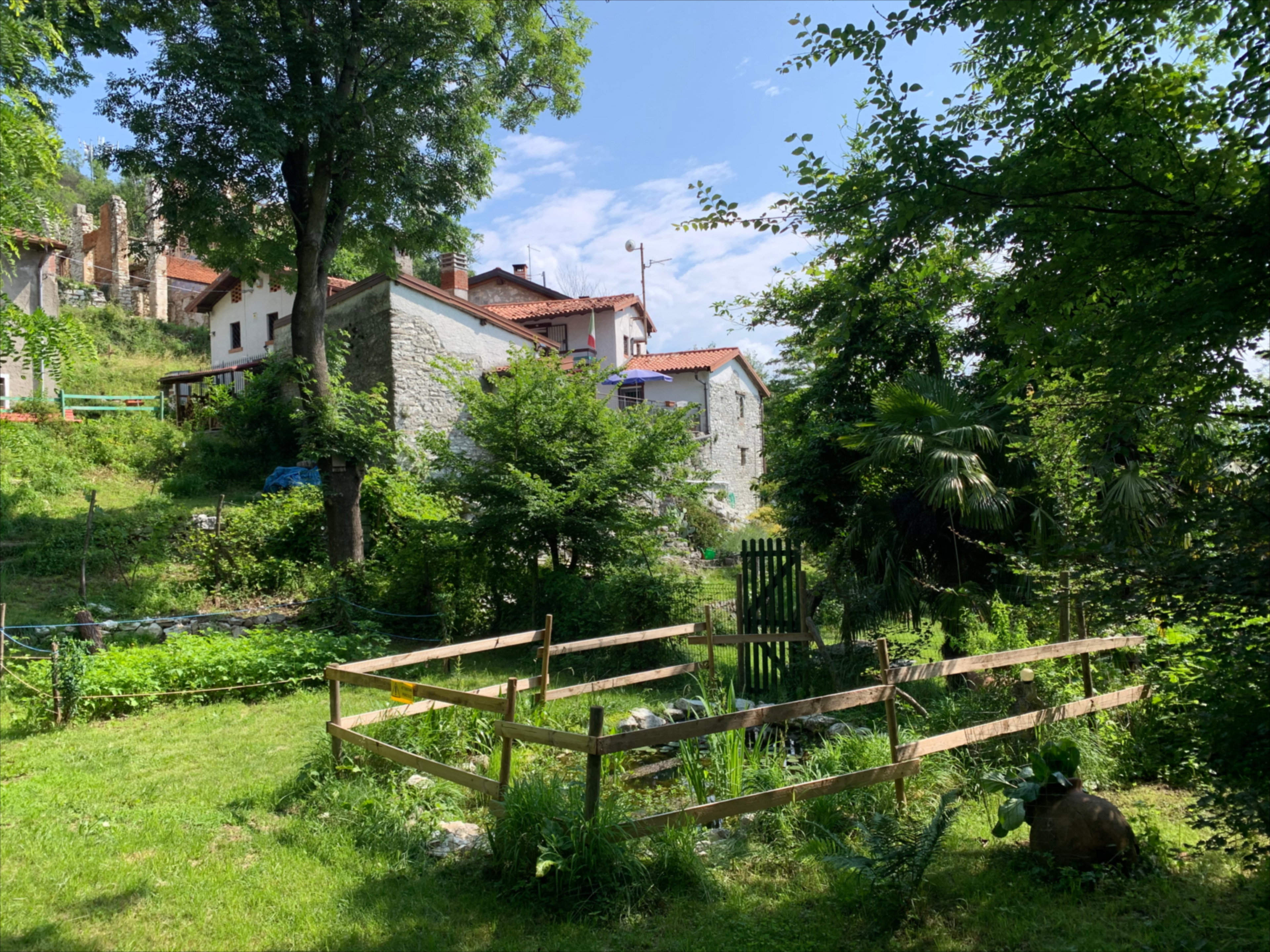 Casa nella natura a Caravate
