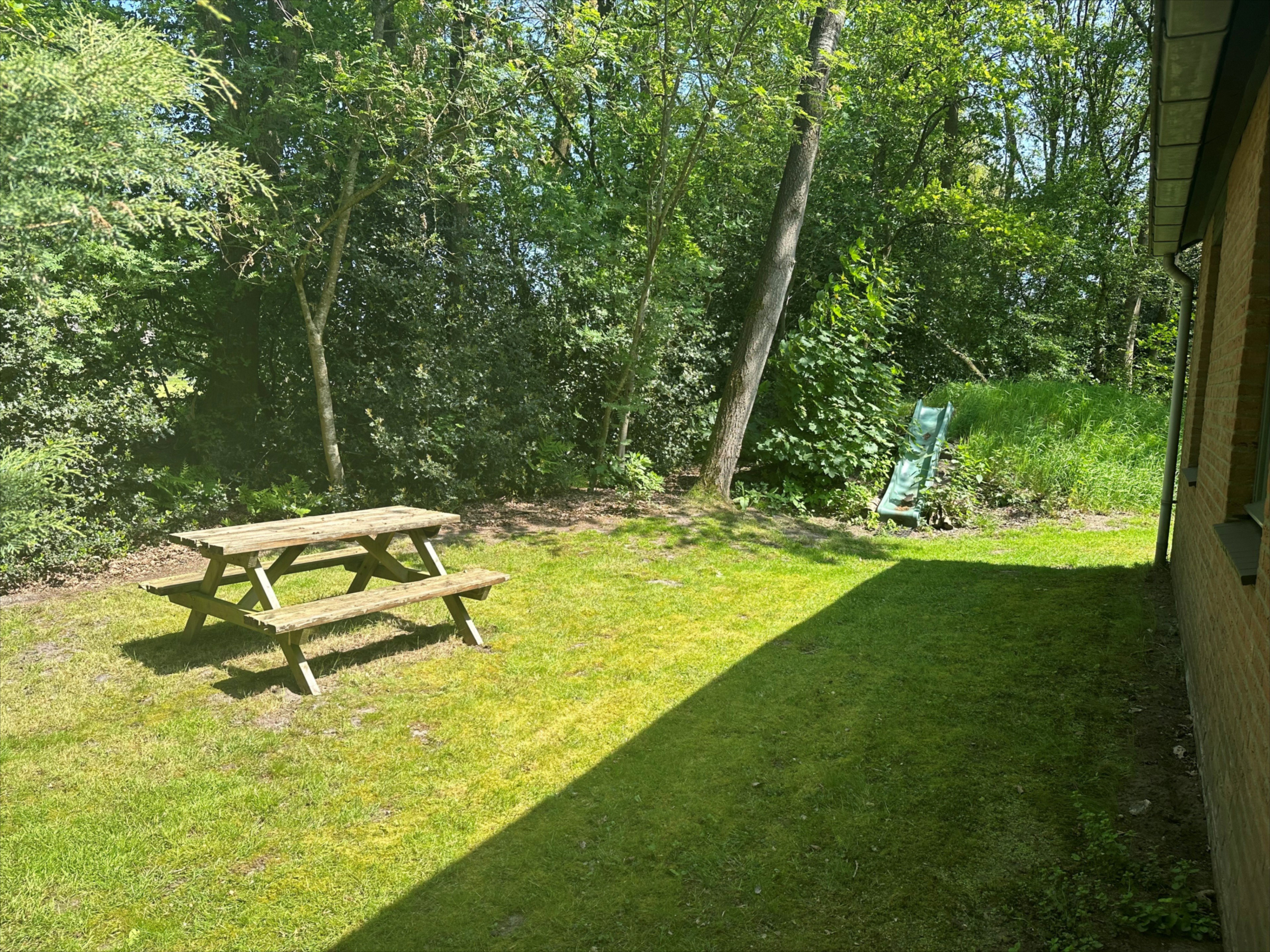 Naturhäuschen in Ruinen