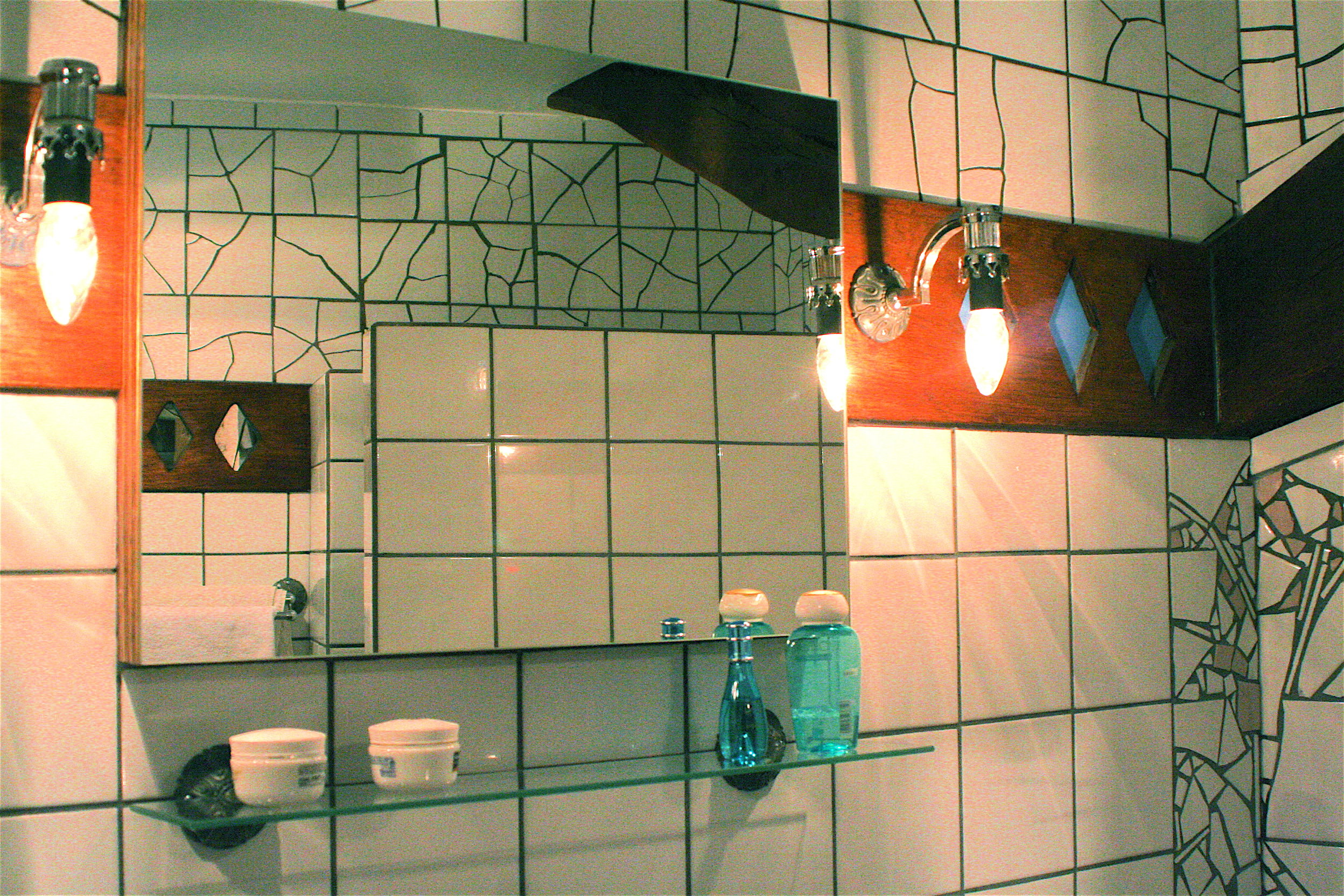 - image: 24