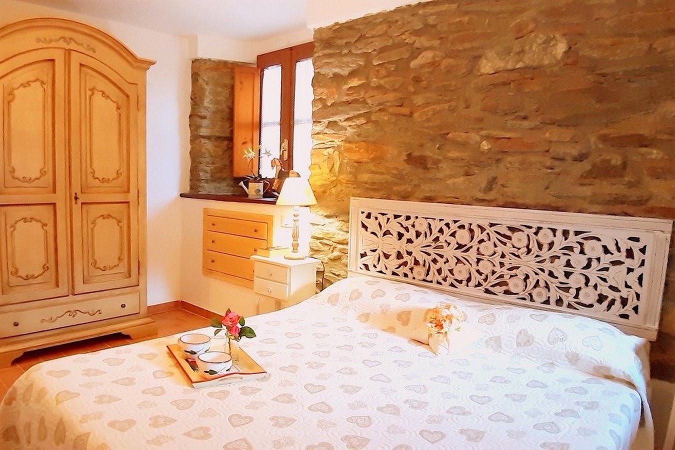 - image: 12