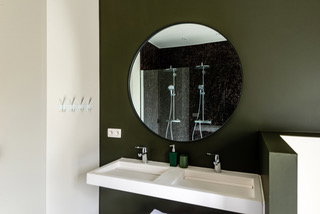 - image: 21
