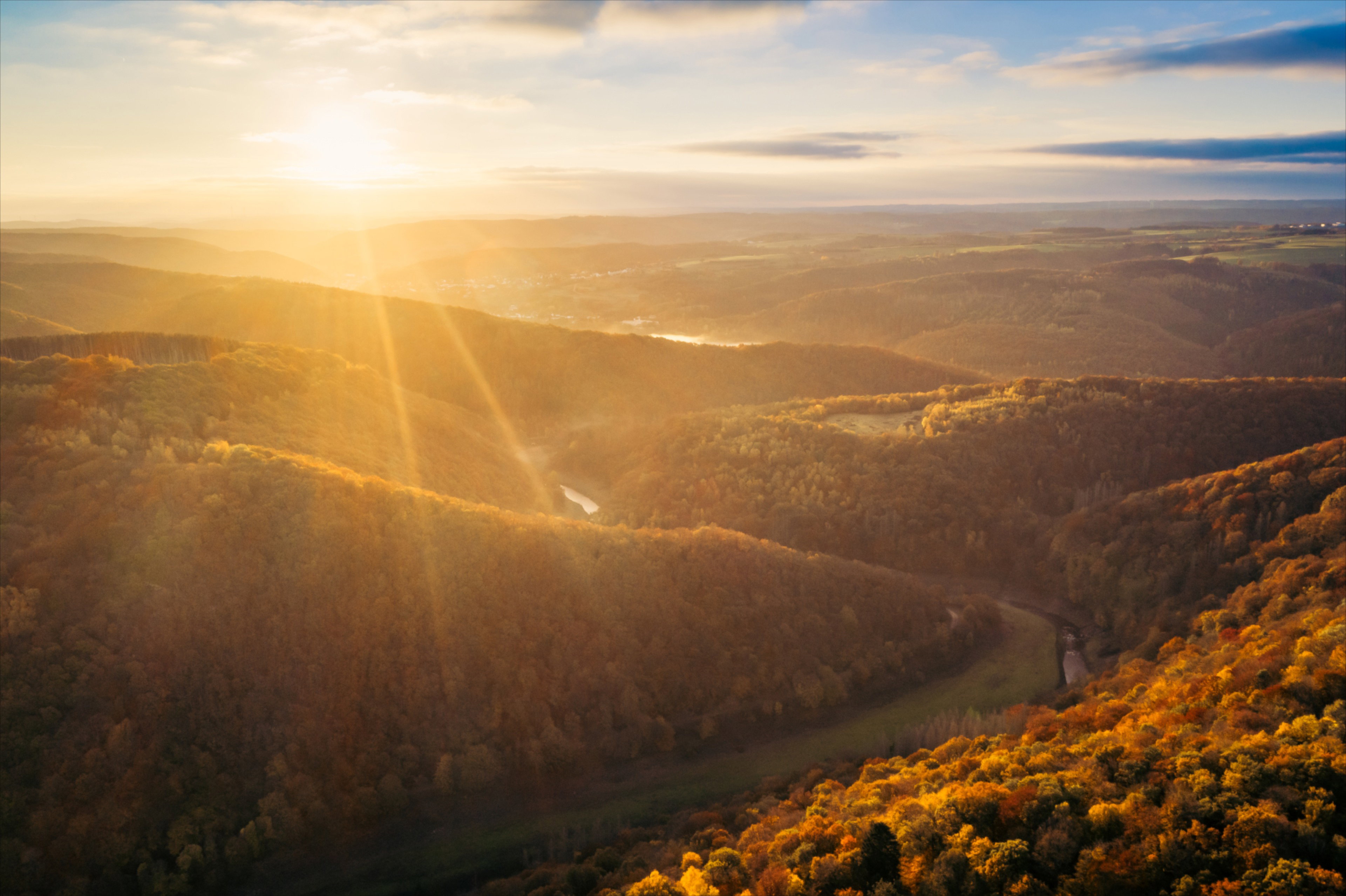 - image: 22