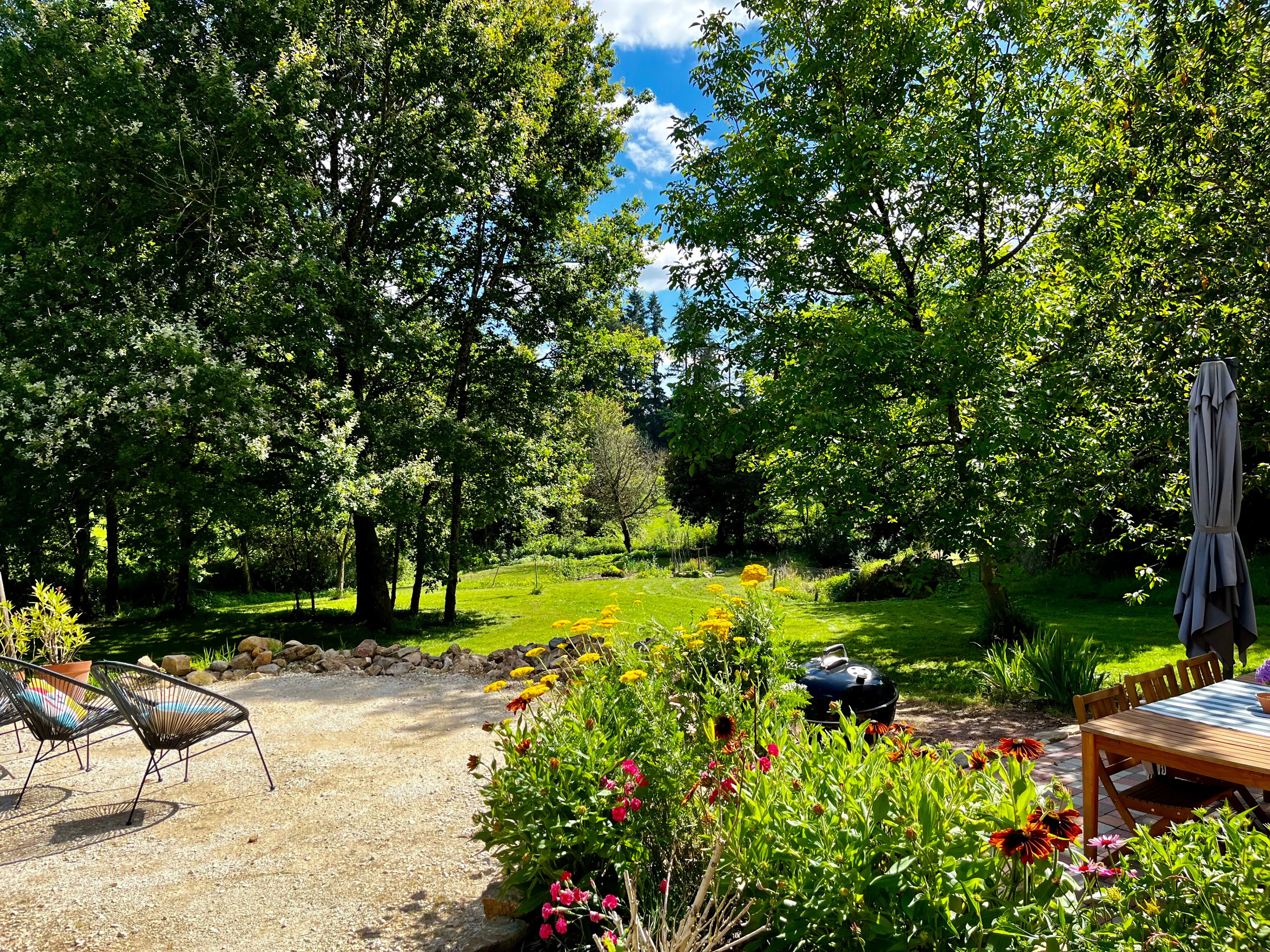 Maison nature à Saint-Priest-Ligoure