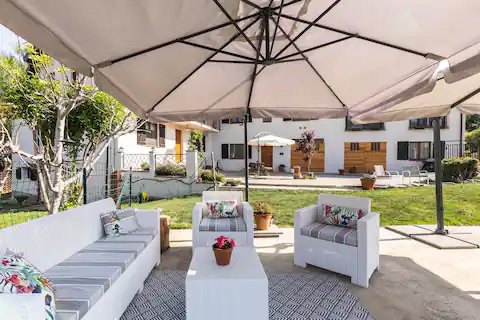 Nature house in Mango