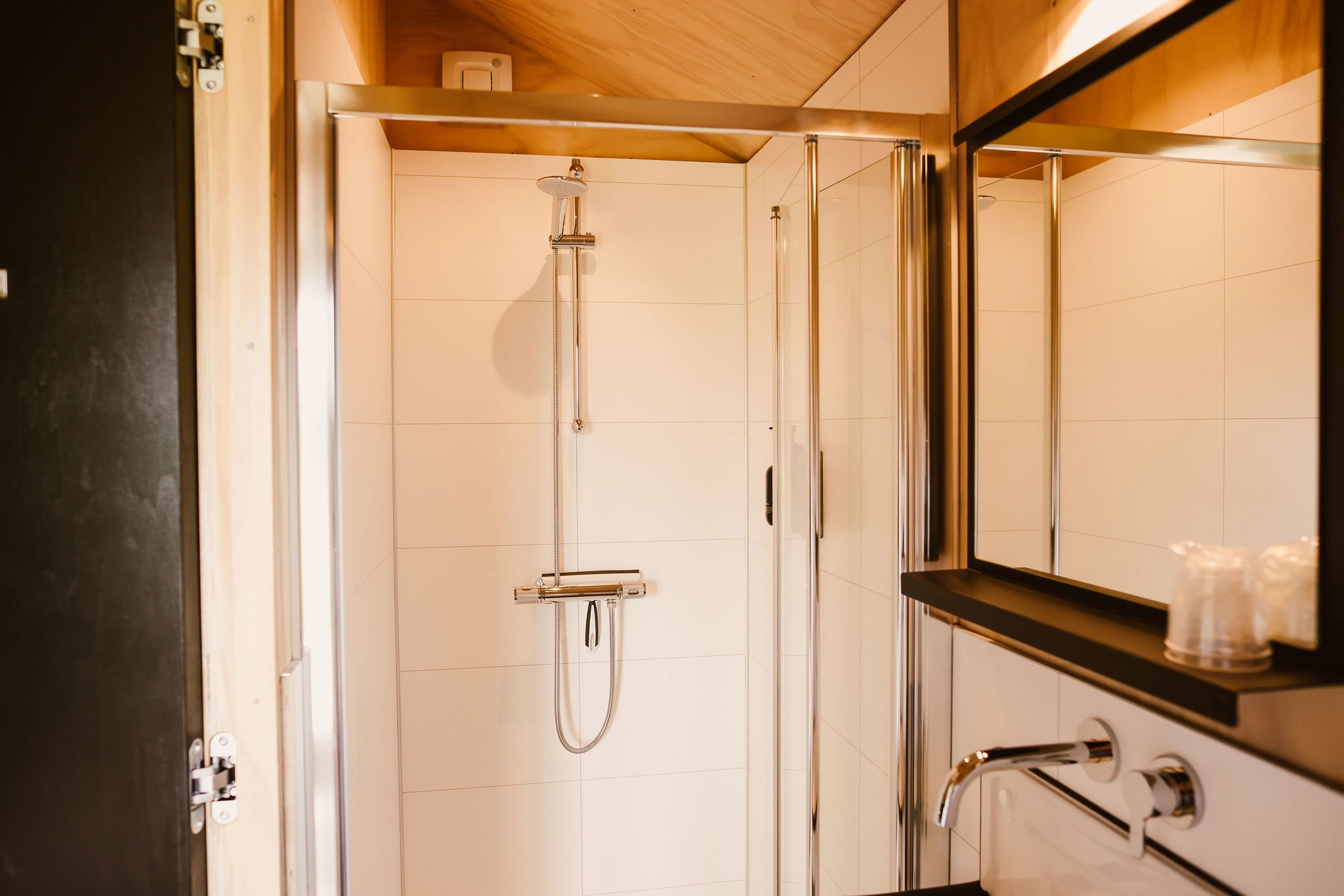 - image: 13