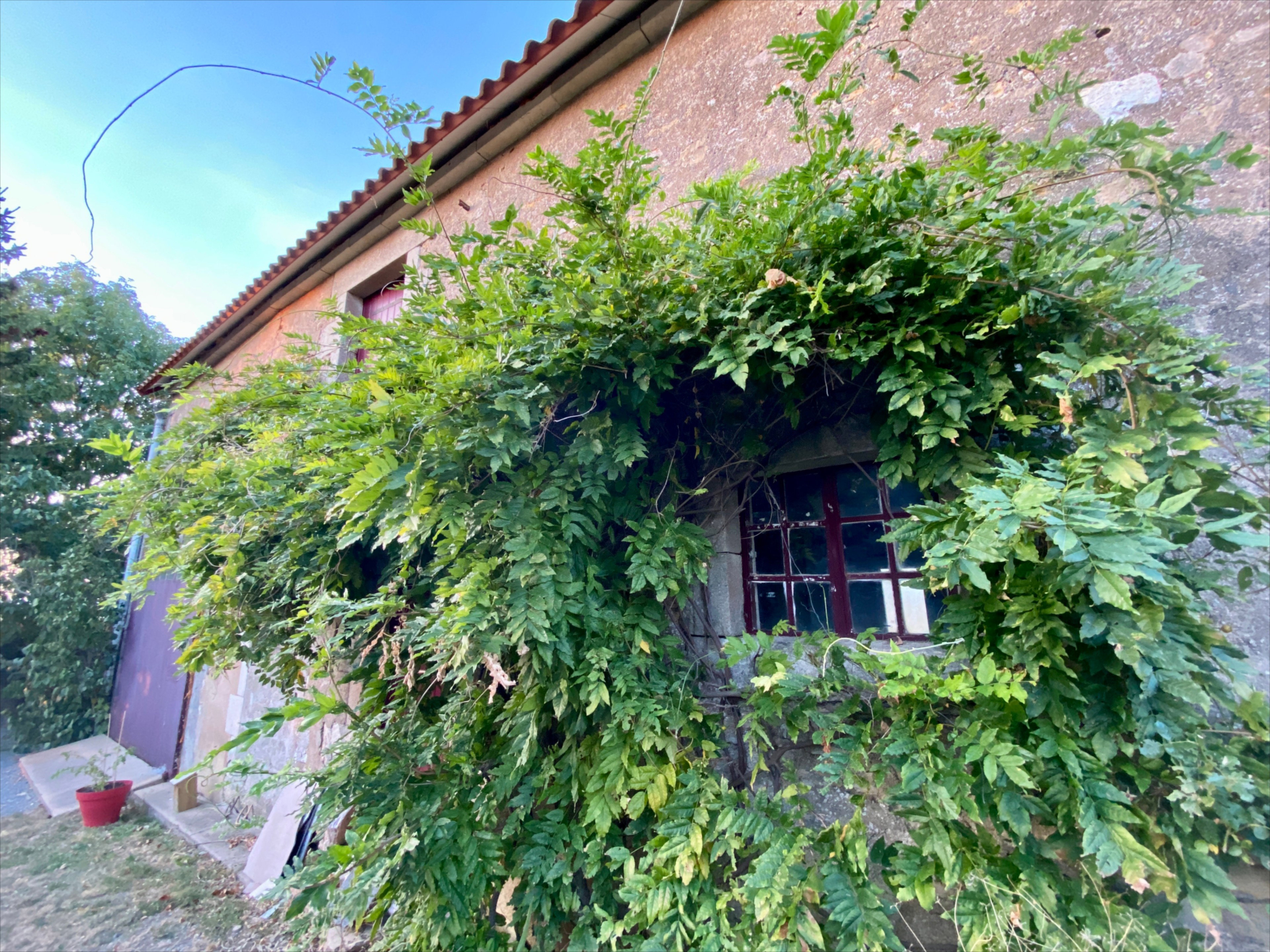Casa nella natura a Néret