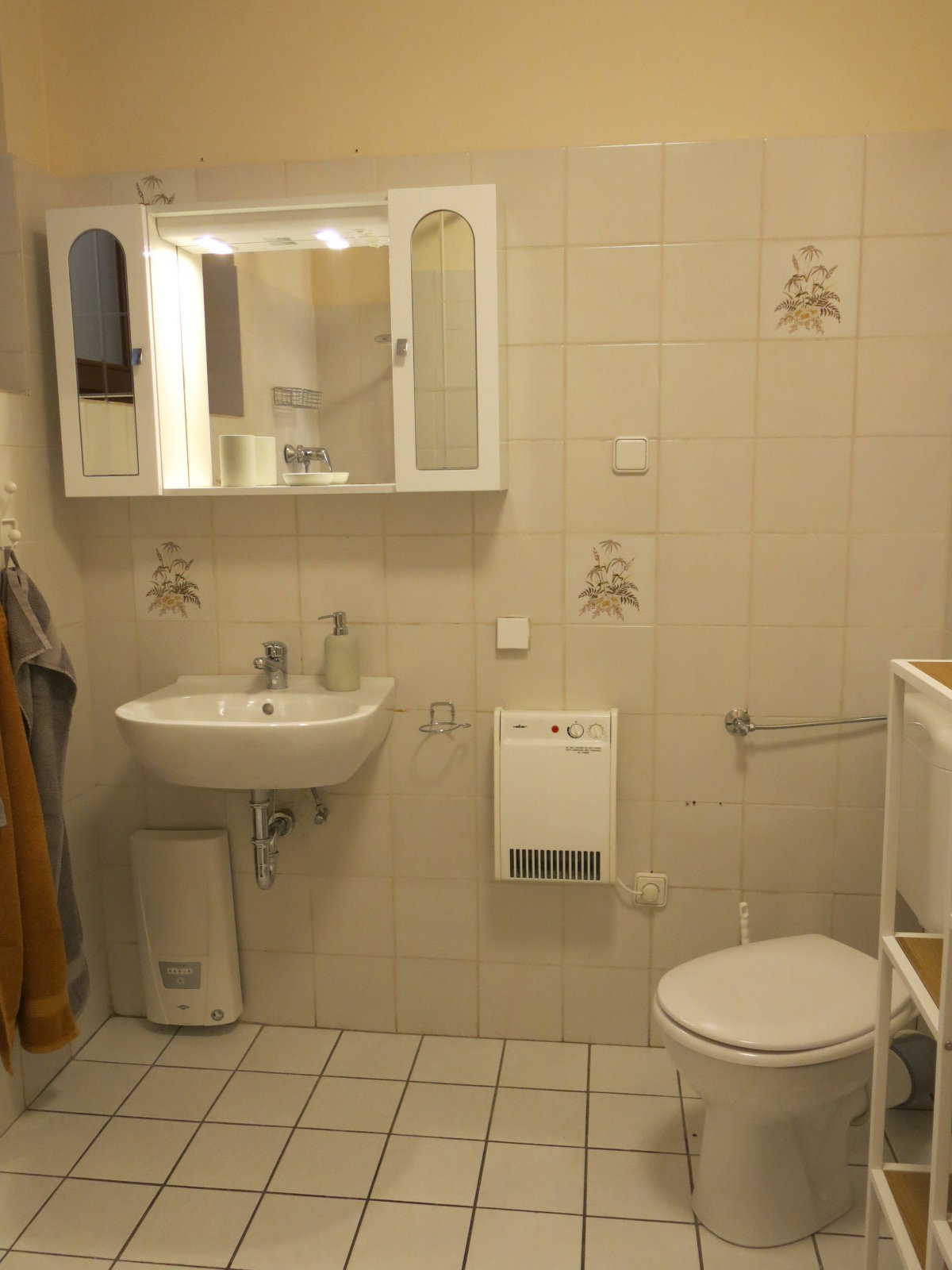 - image: 20