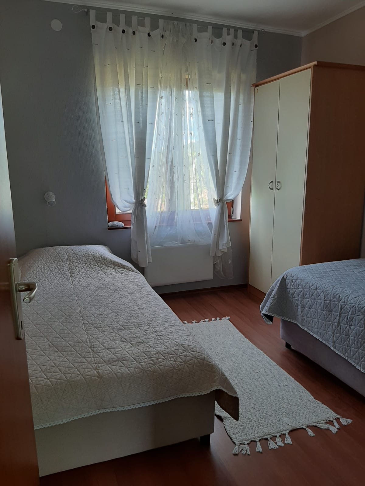 - image: 26