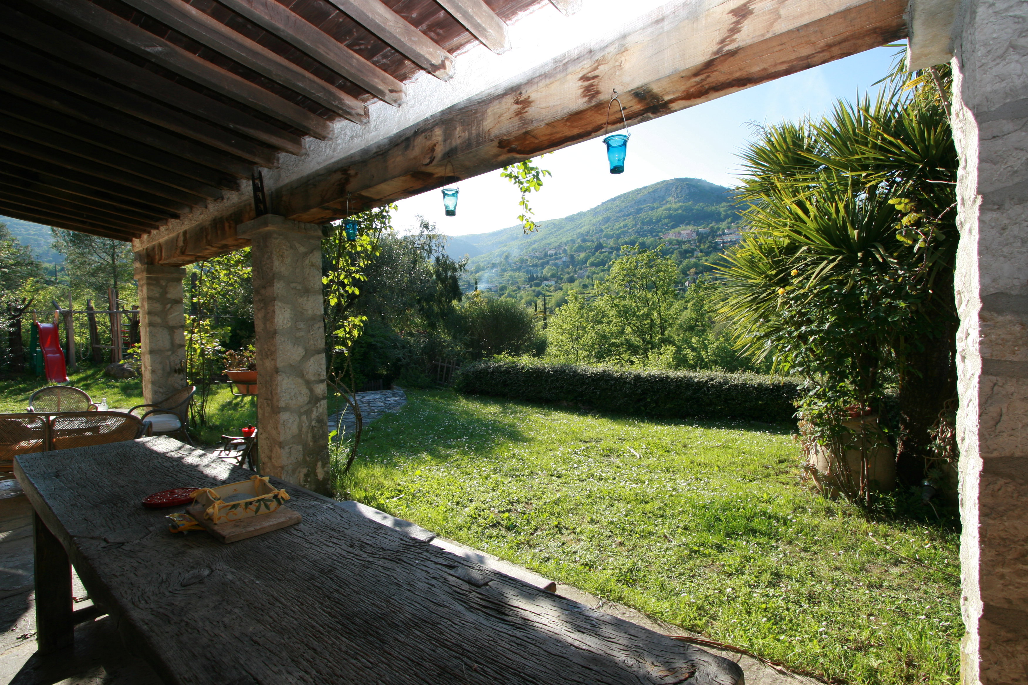 - image: 11