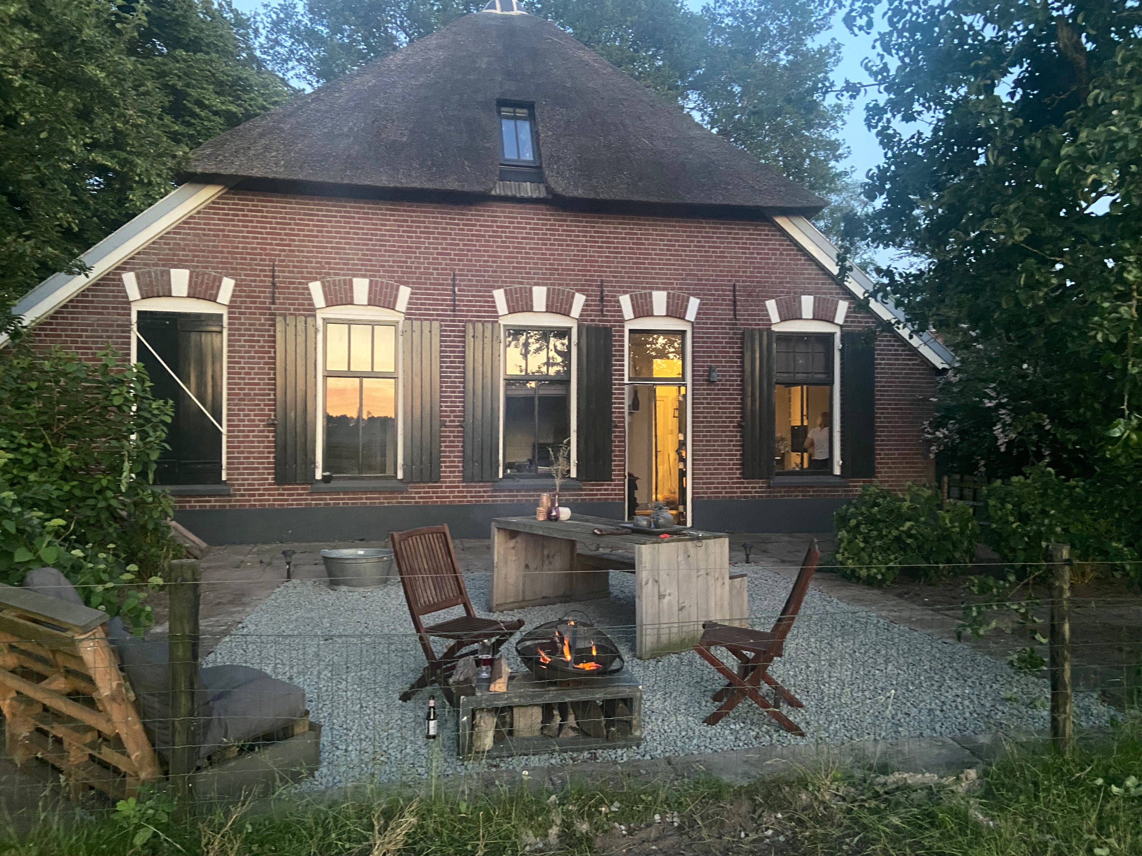 - image: 14
