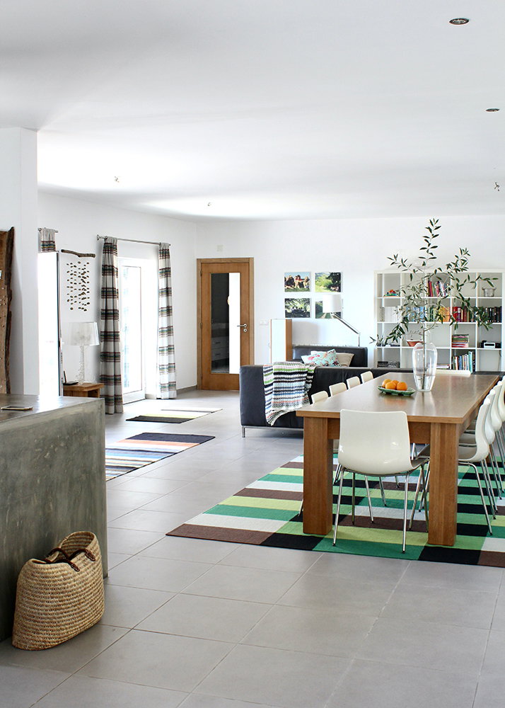 - image: 16