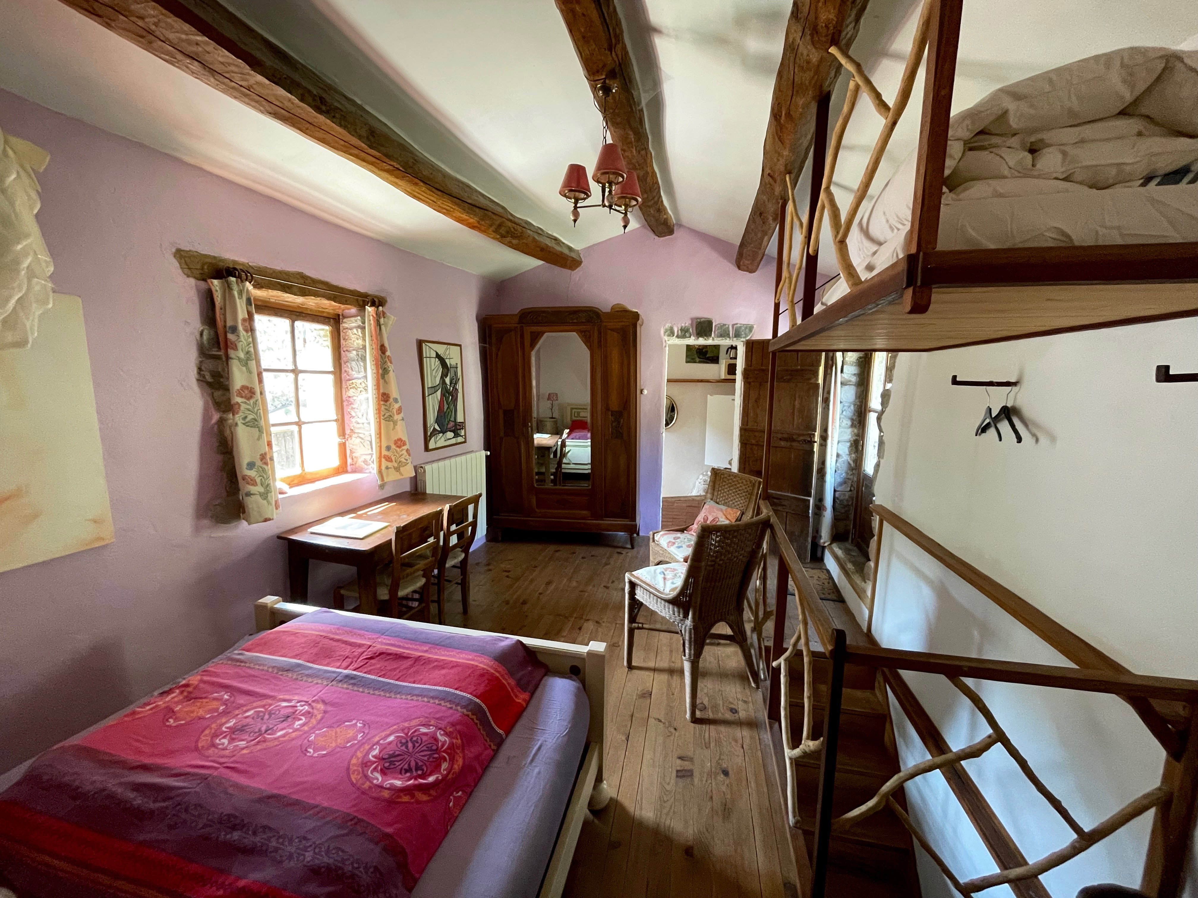 Nature house in Saint Leger du Ventoux