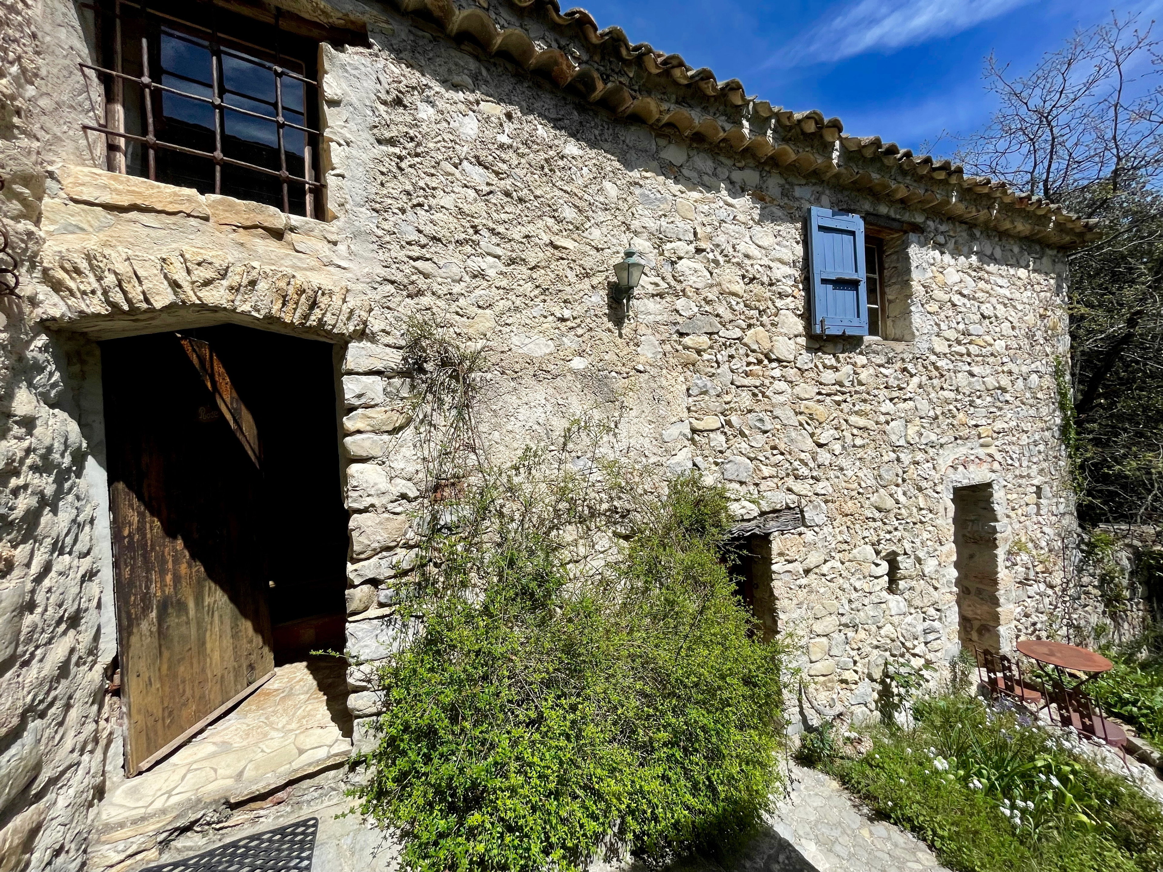 Nature house in Saint Leger du Ventoux