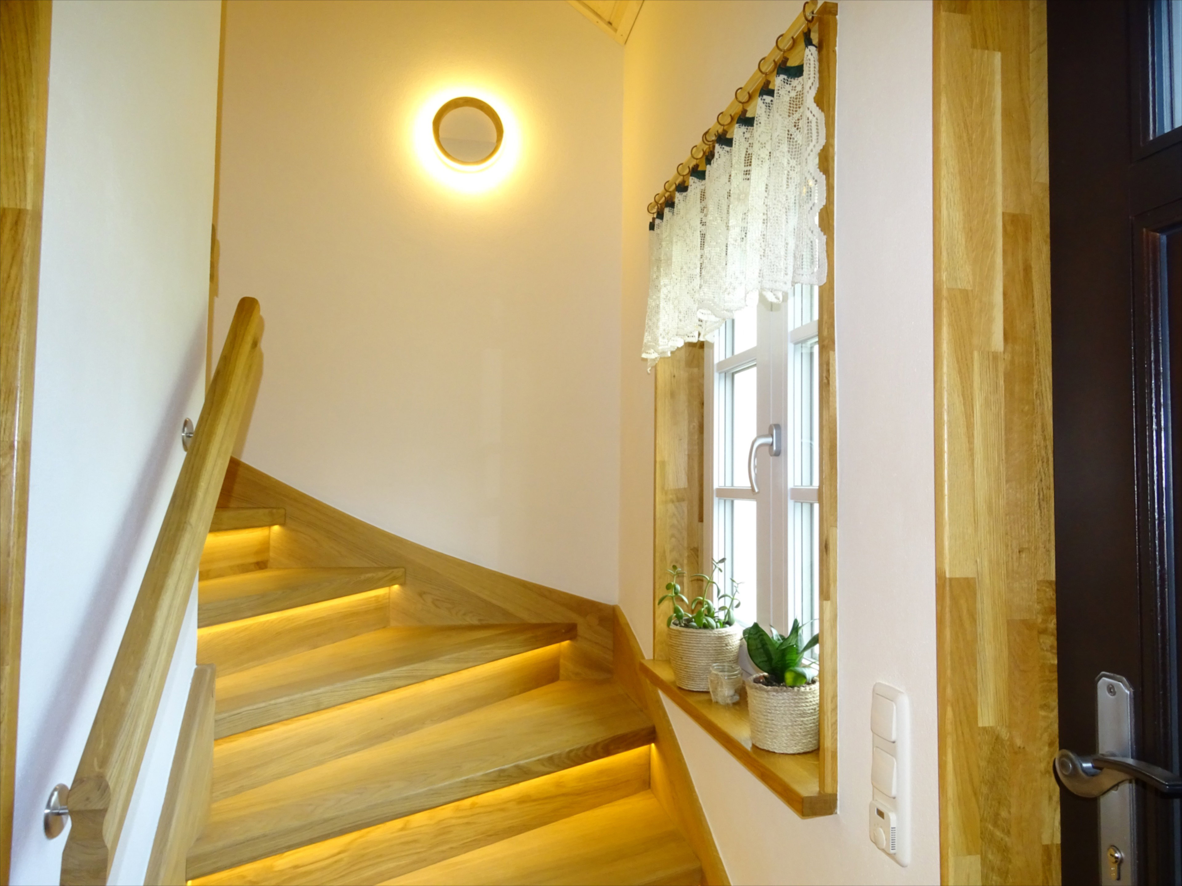 - image: 15