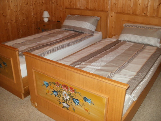- image: 13