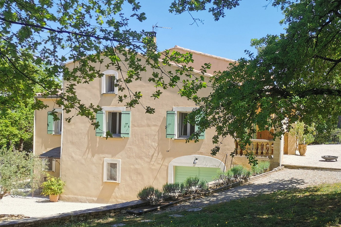 Nature house in FAUCON
