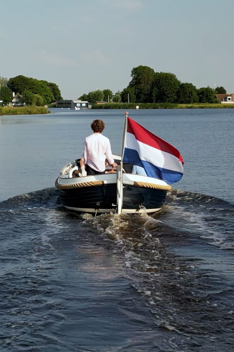- image: 24