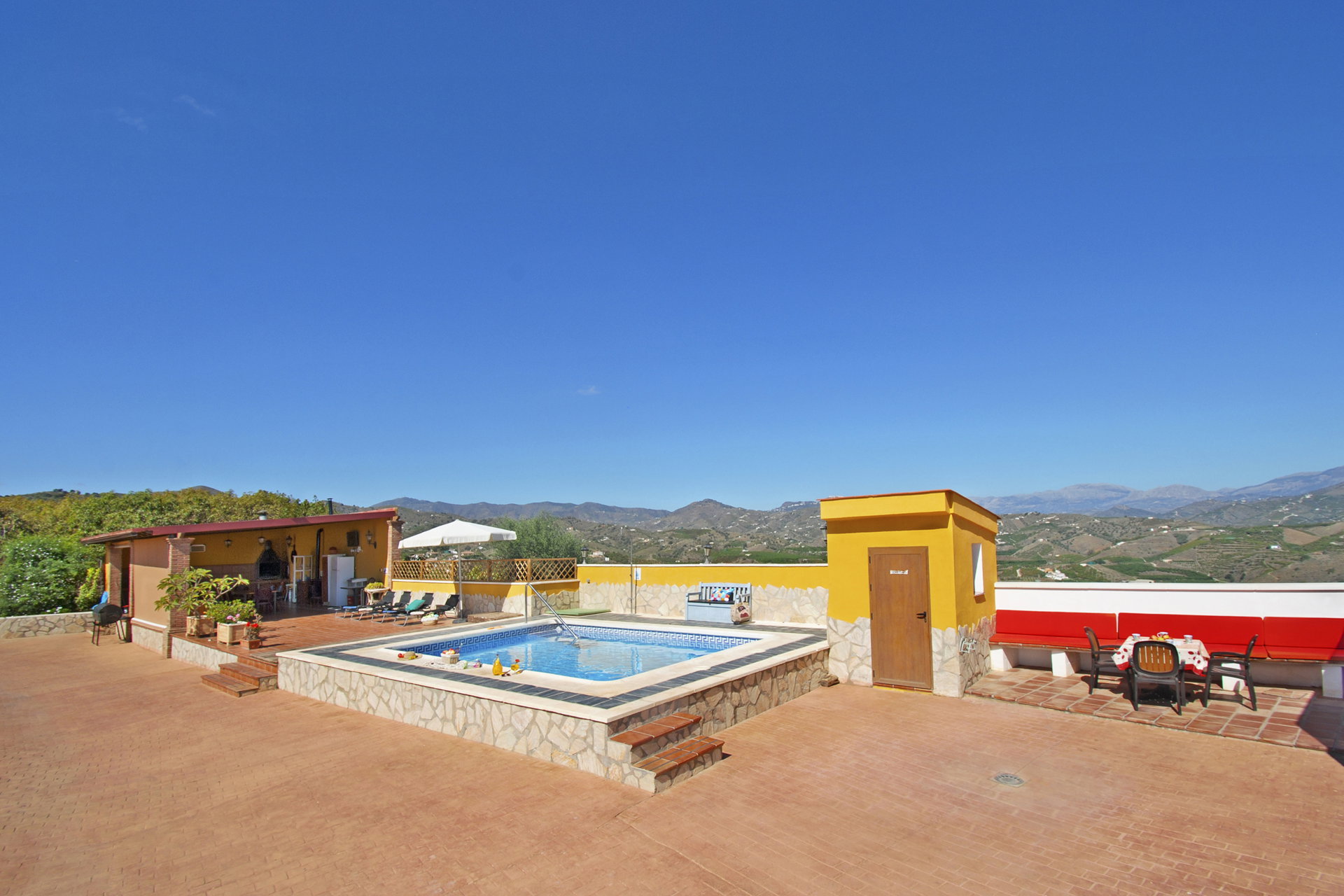 Nature house in VELEZ MALAGA