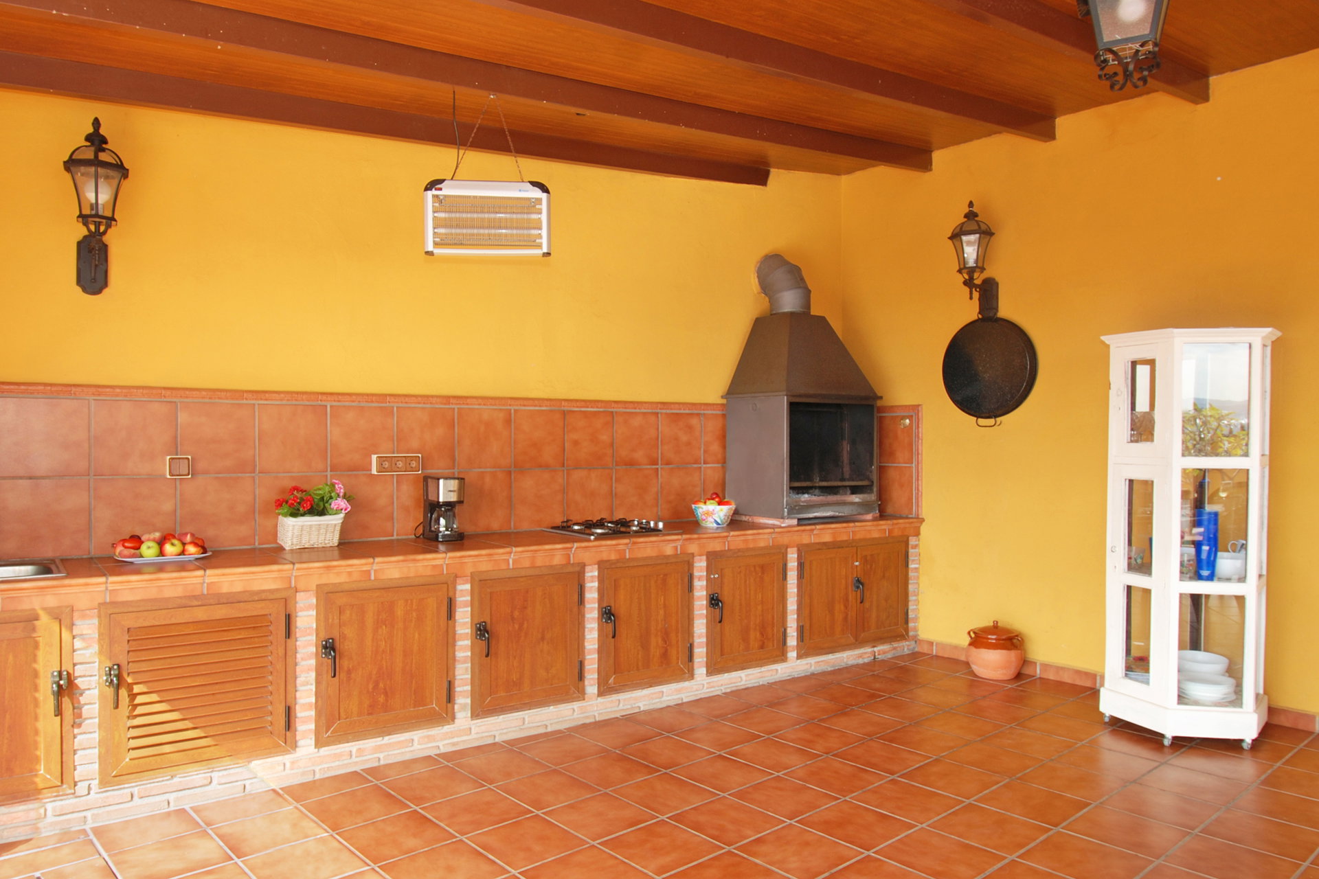 - image: 12