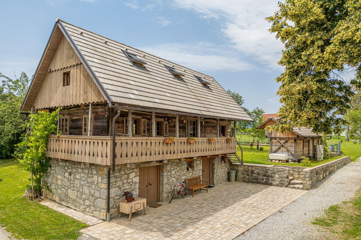 Casa nella natura a Gradac