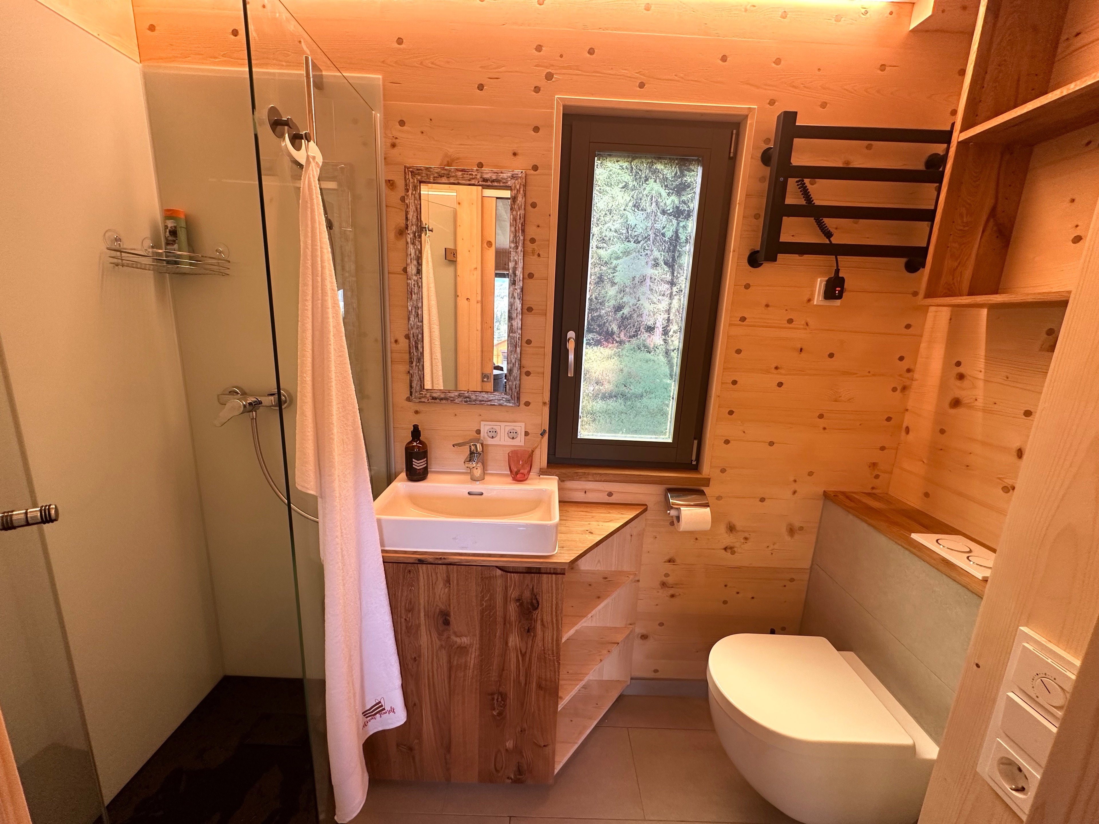 - image: 27