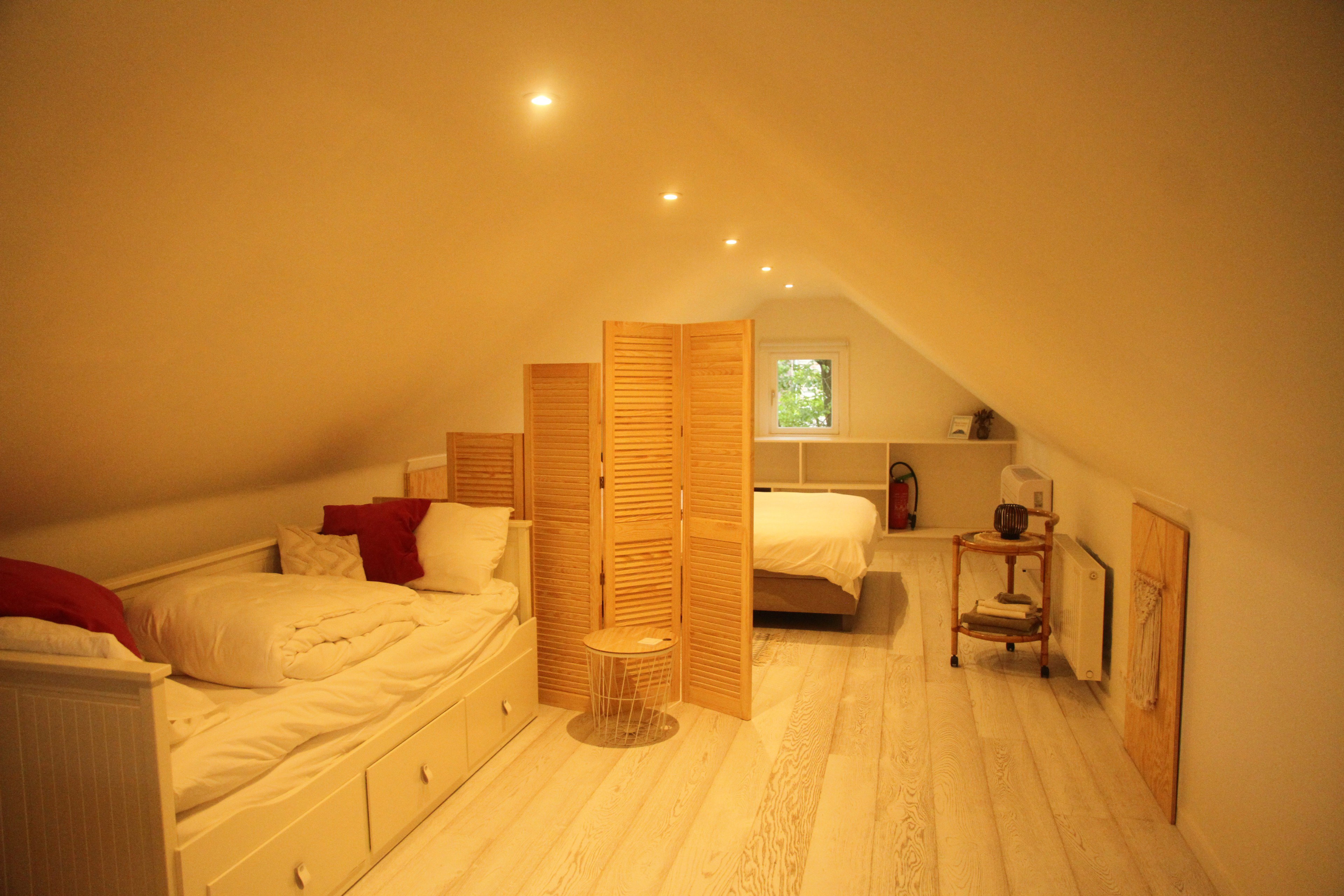 - image: 19