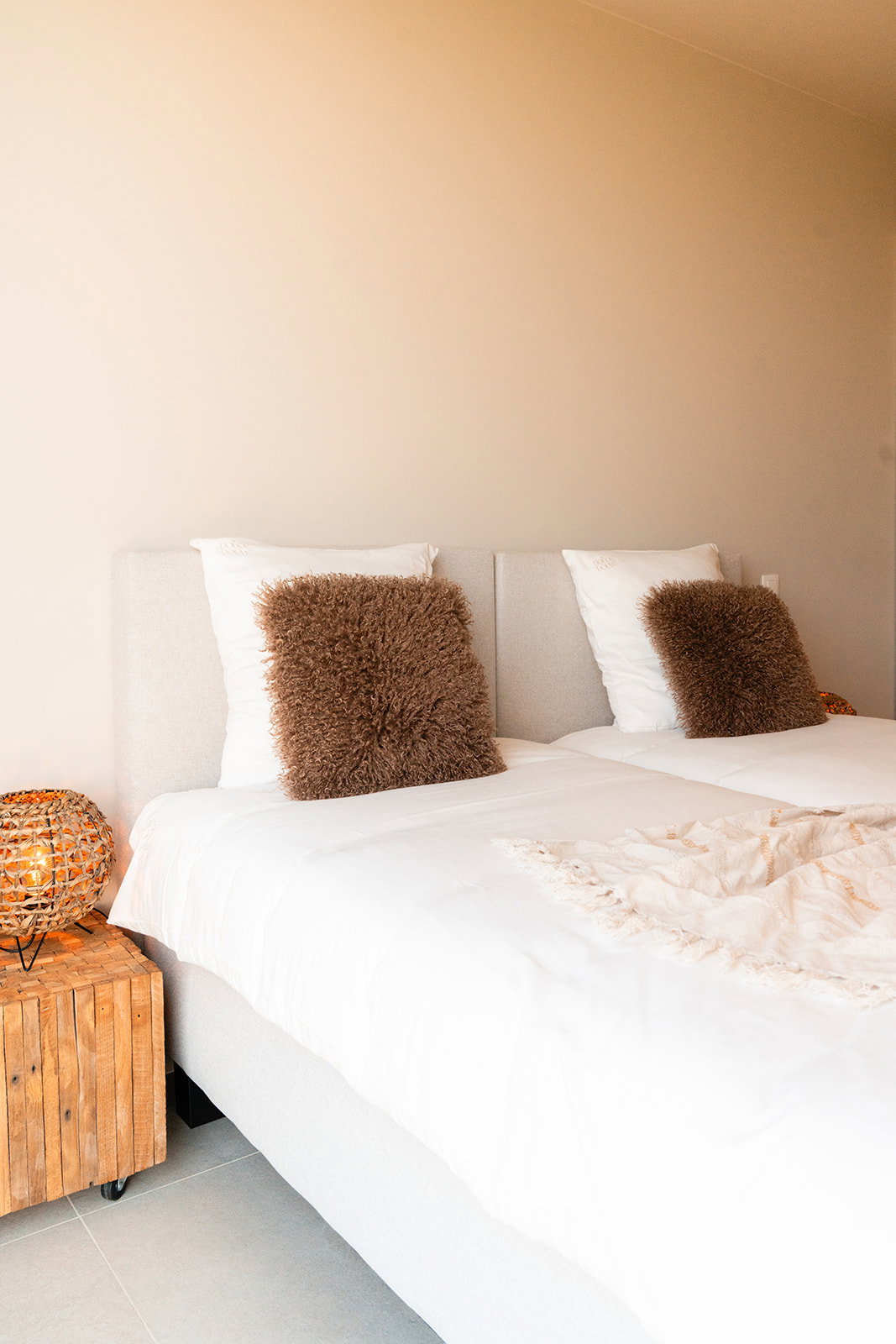 - image: 51