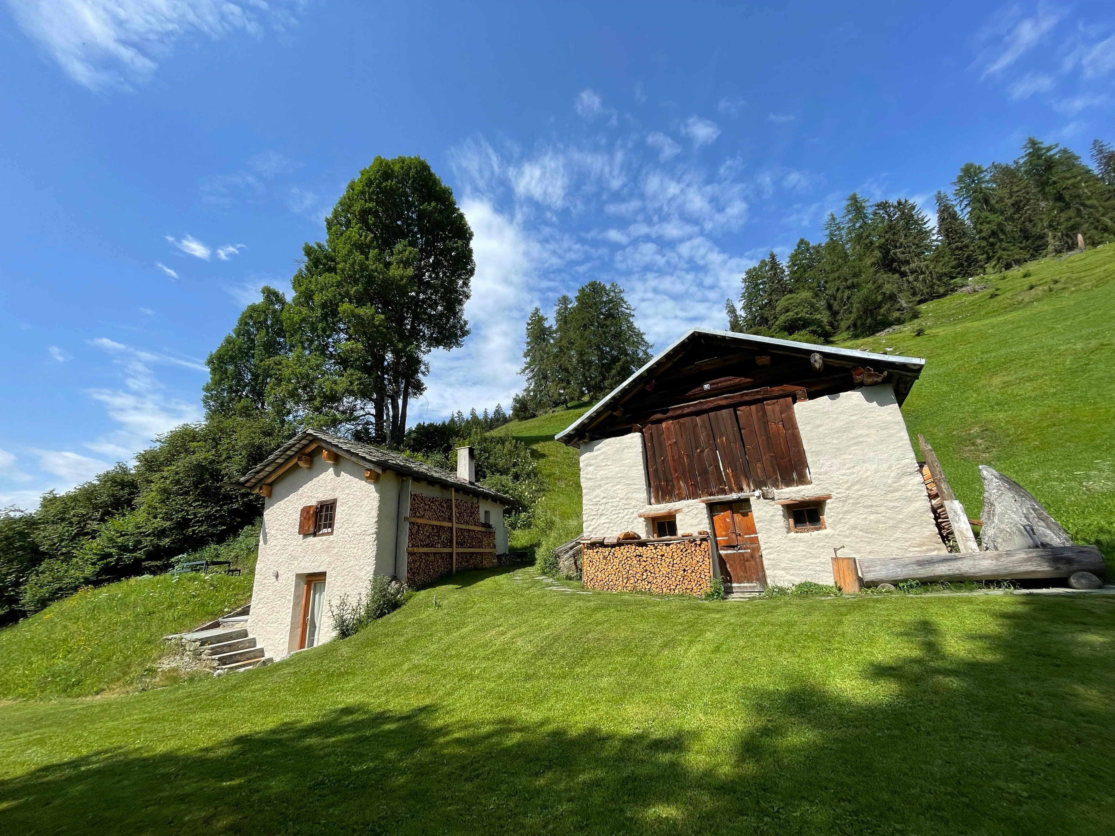Casa nella natura a Lohn GR