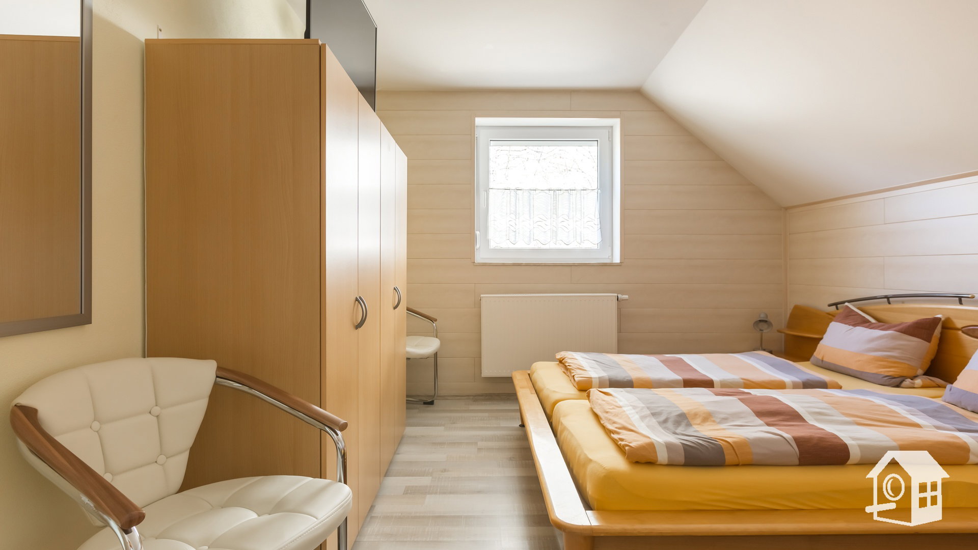 - image: 21