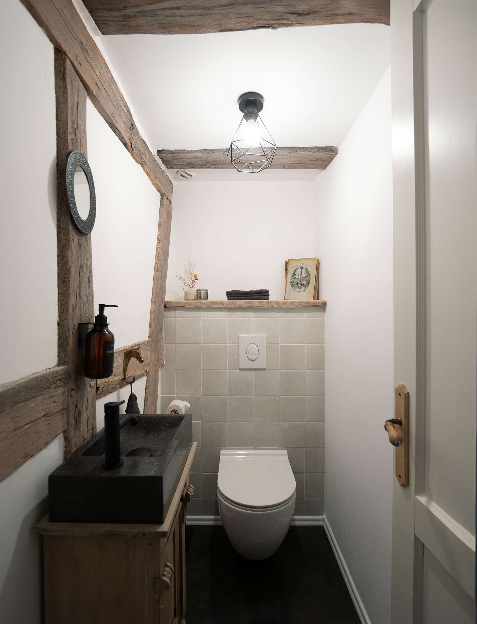 - image: 75