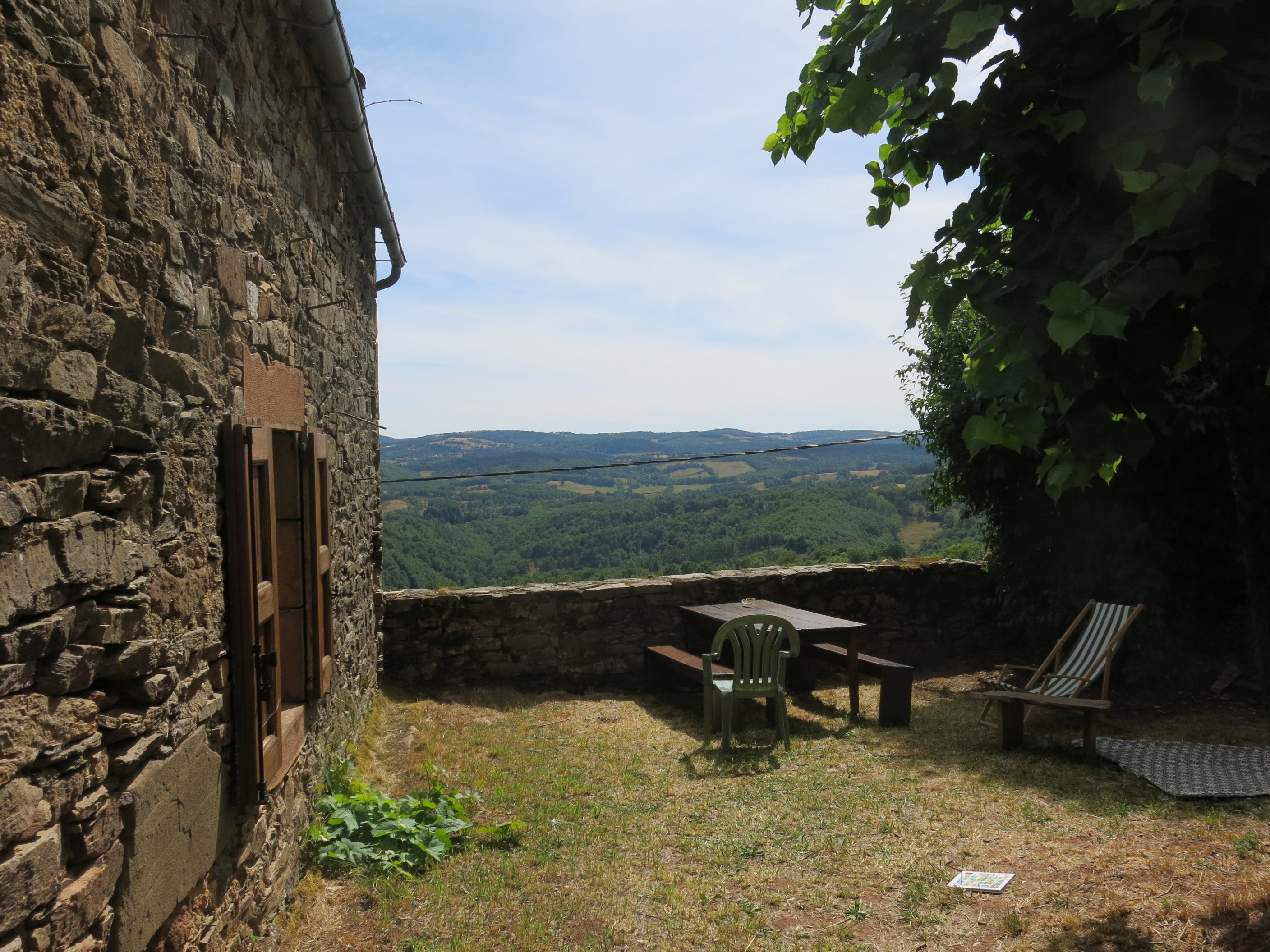 - image: 22