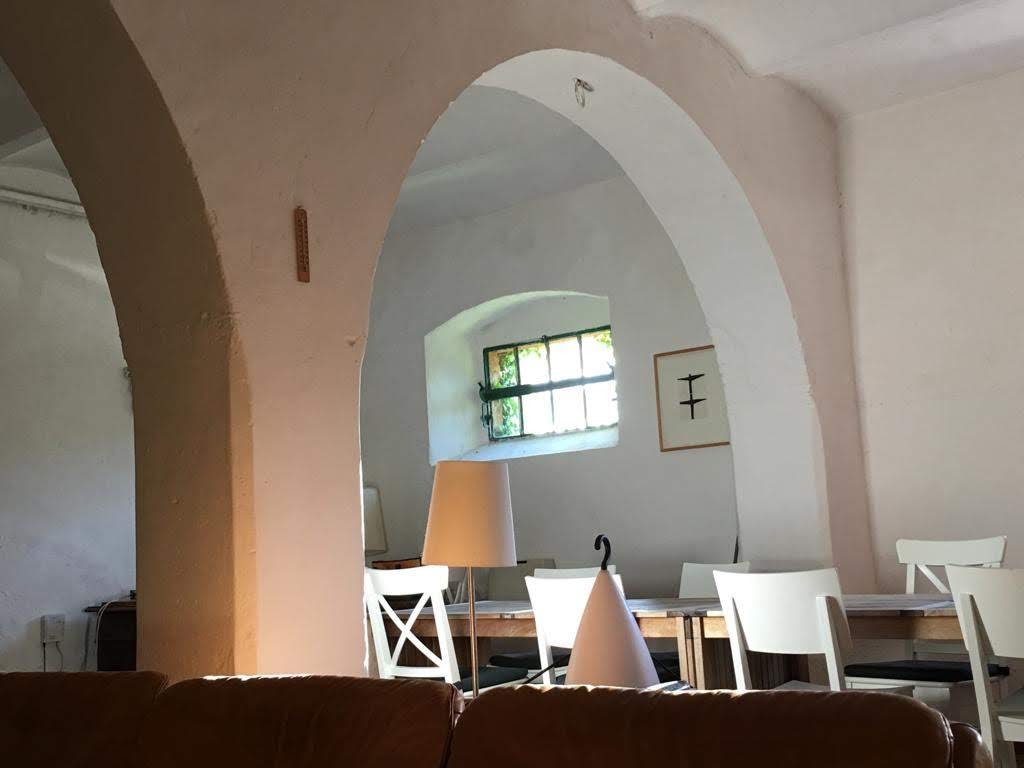 - image: 22