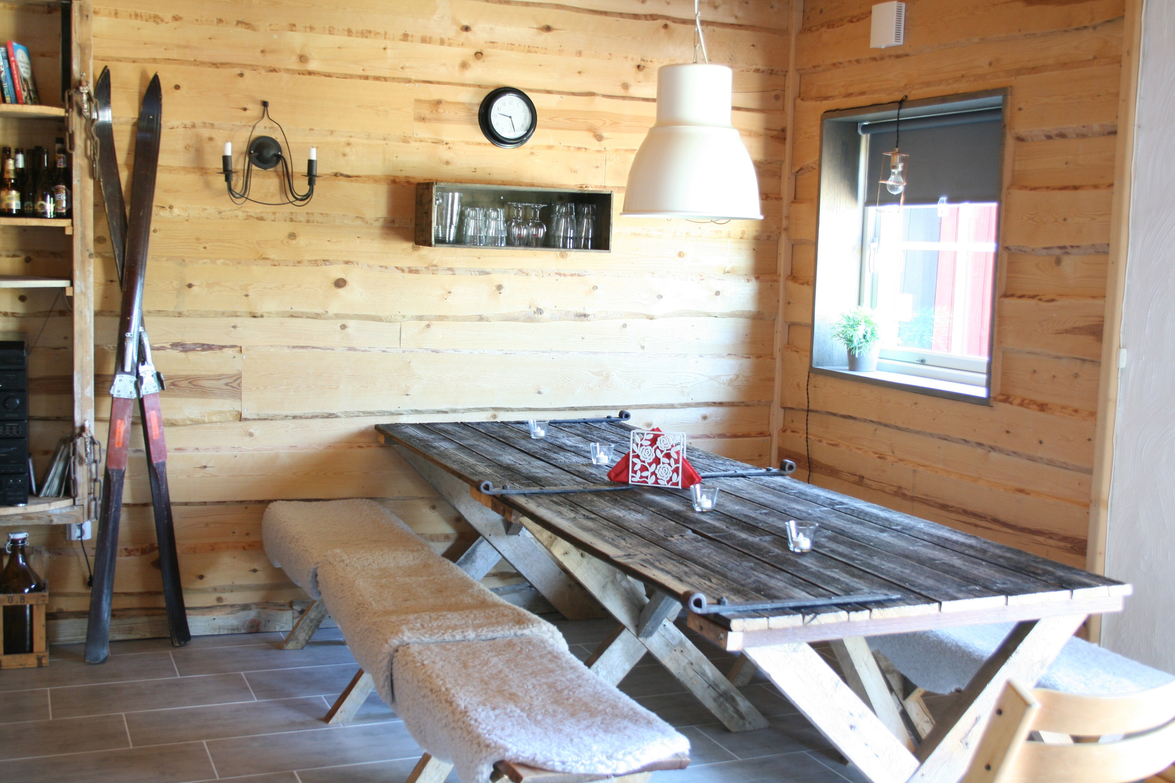 - image: 33
